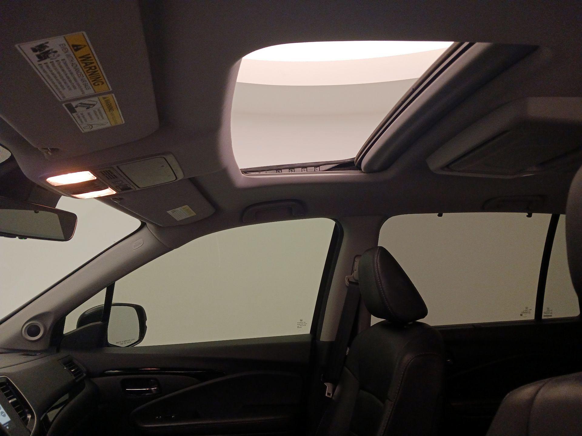 Thumbnail: 2020 Honda Pilot - 20