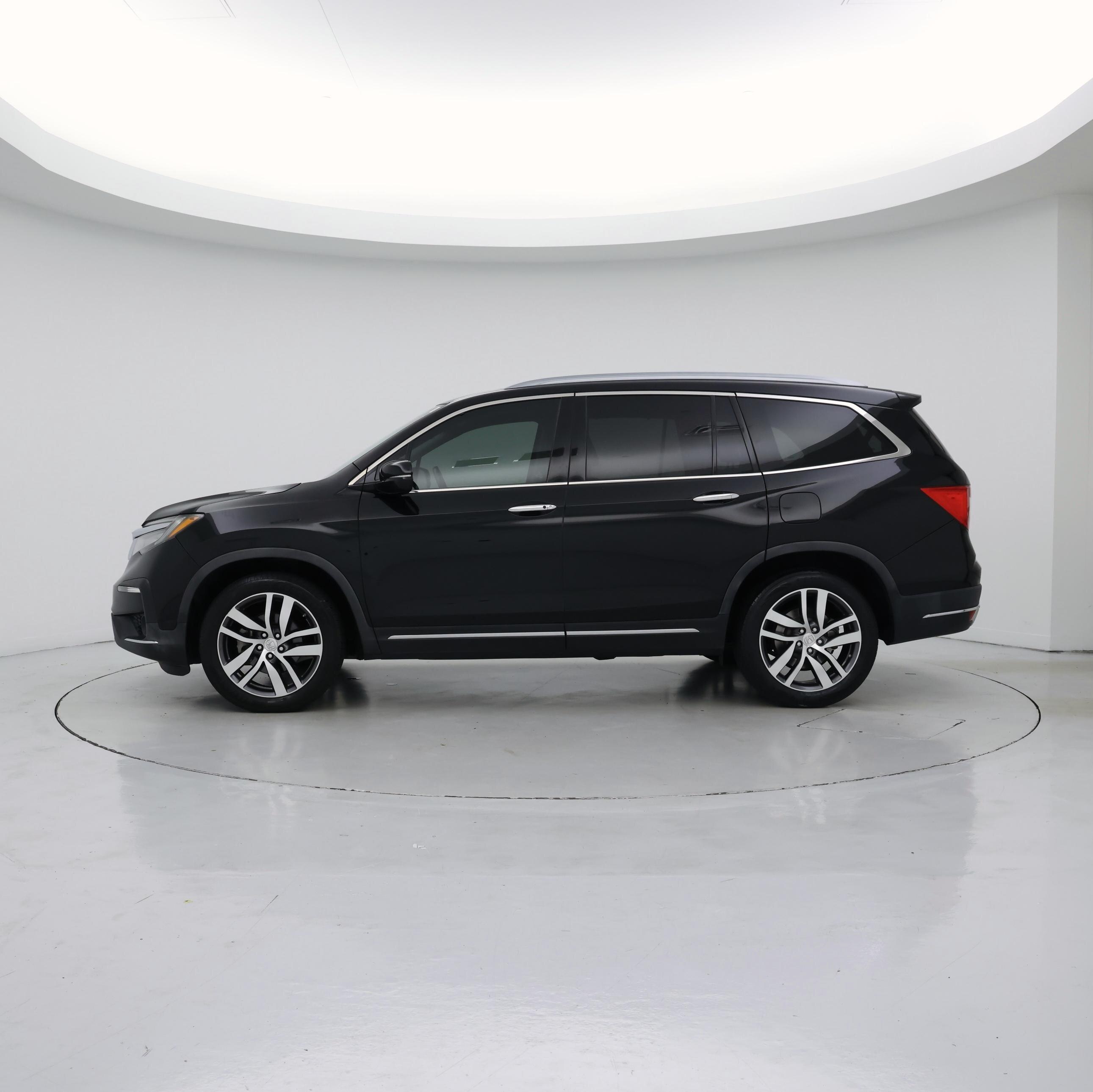 Thumbnail: 2020 Honda Pilot - 3