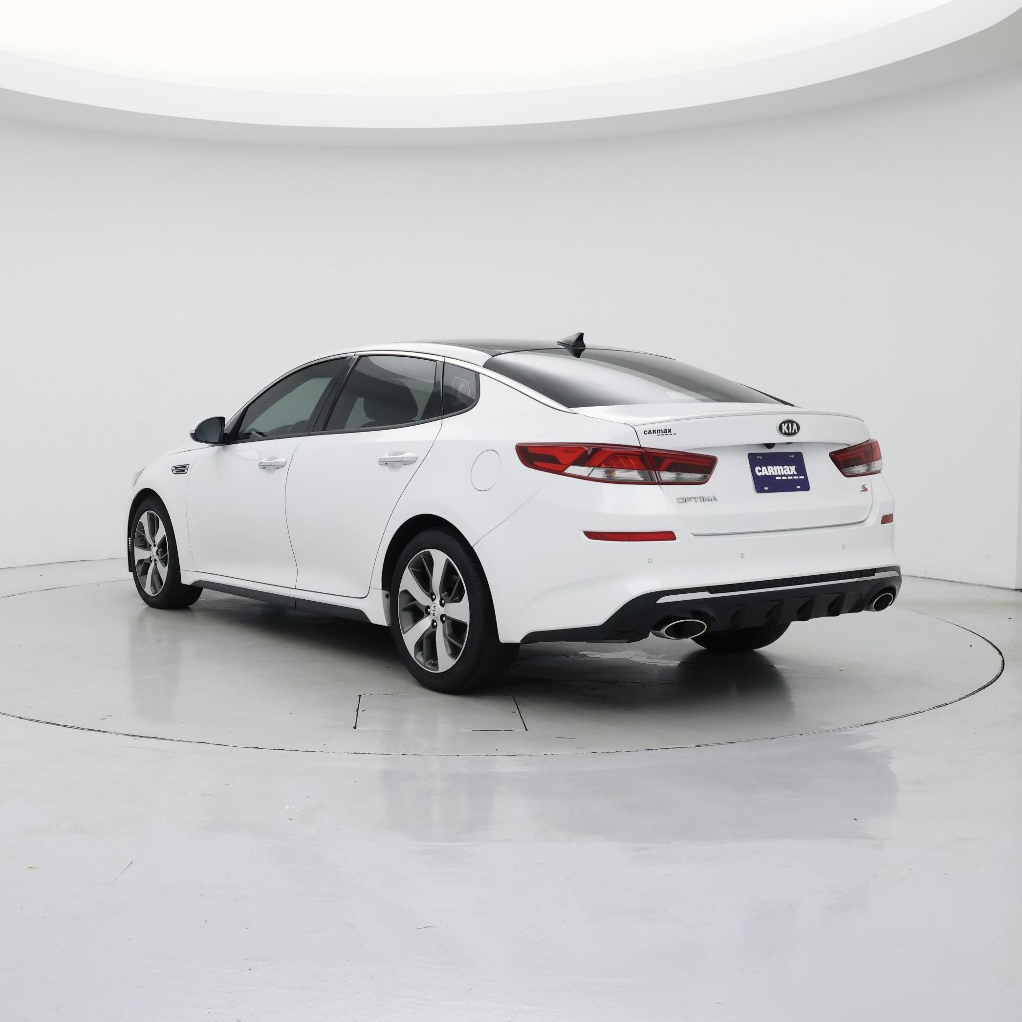 Thumbnail: 2019 Kia Optima - 2