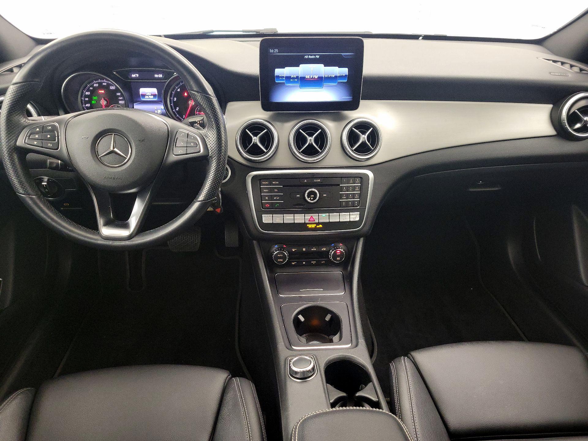 Thumbnail: 2019 Mercedes-Benz CLA - 9