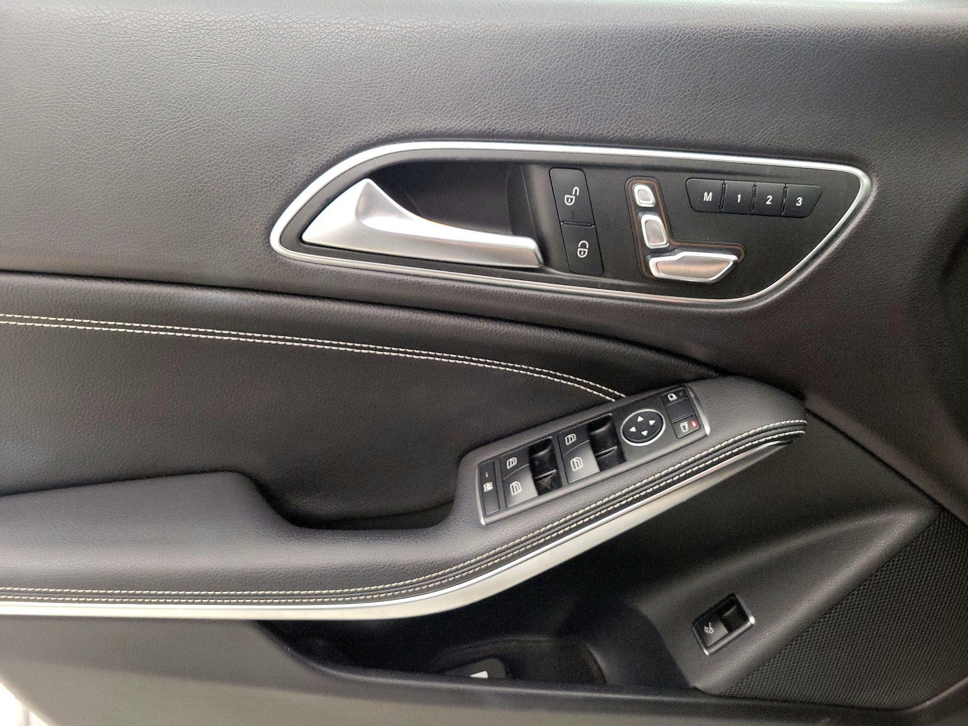 Thumbnail: 2019 Mercedes-Benz CLA - 12