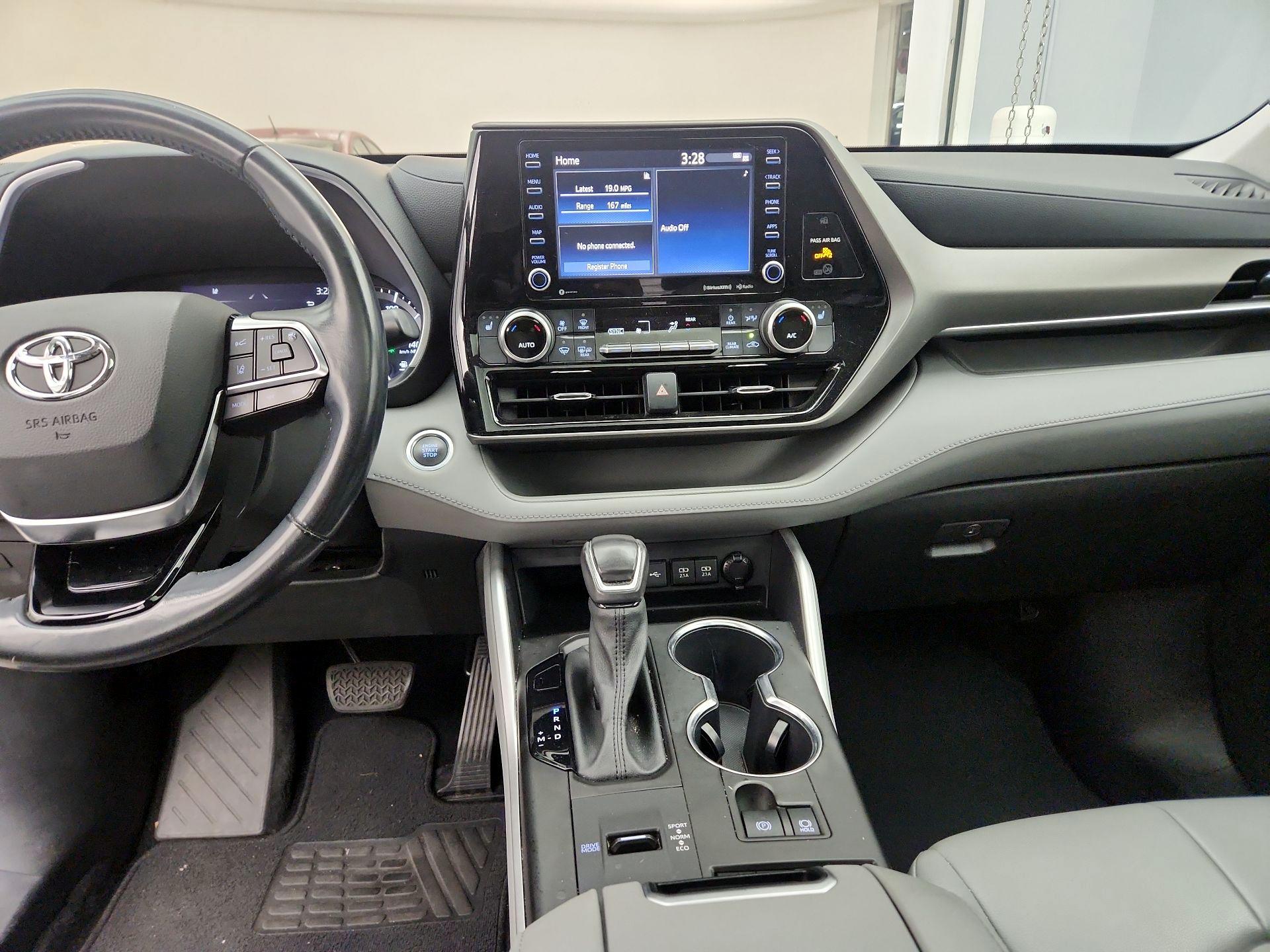 Thumbnail: 2021 Toyota Highlander - 9