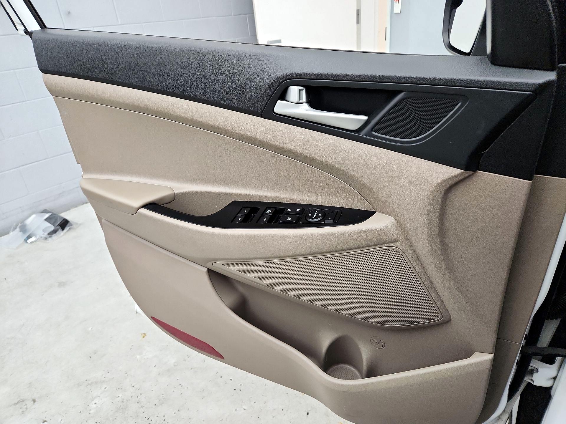 Thumbnail: 2020 Hyundai Tucson - 12