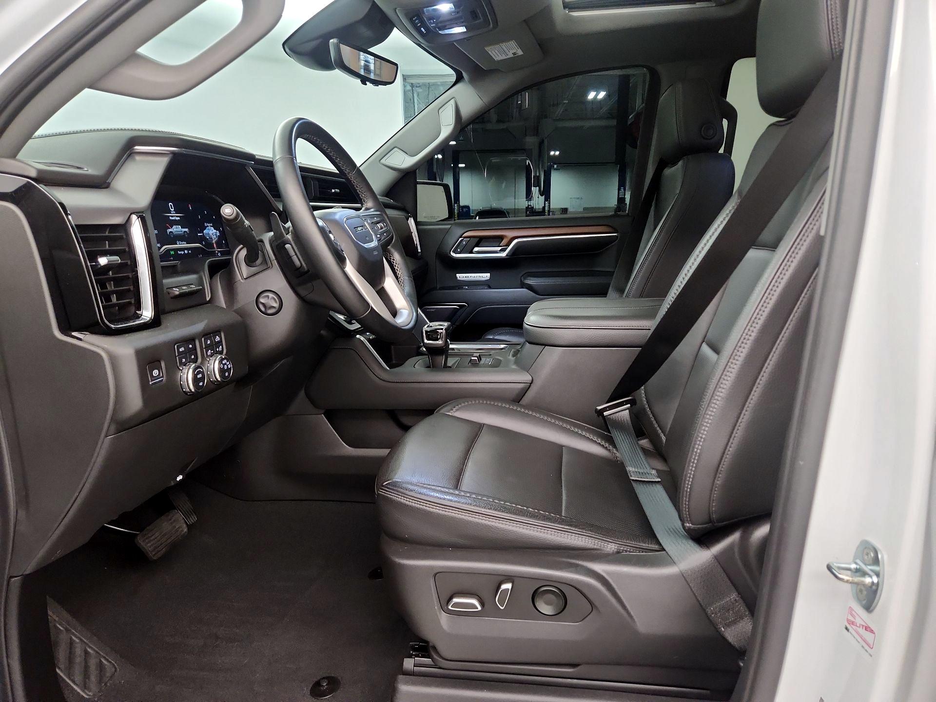 Thumbnail: 2023 GMC Sierra 1500 - 11