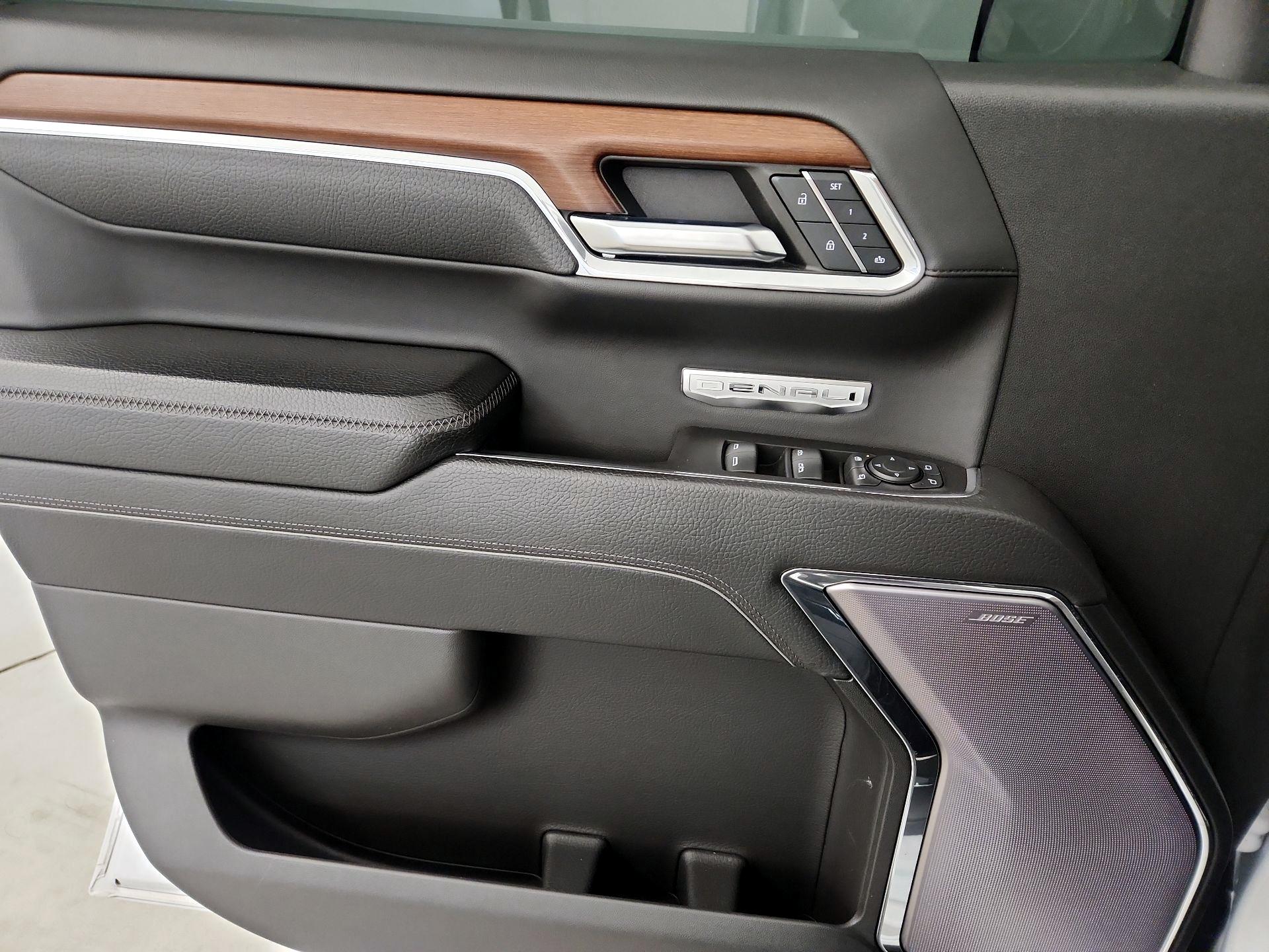 Thumbnail: 2023 GMC Sierra 1500 - 12