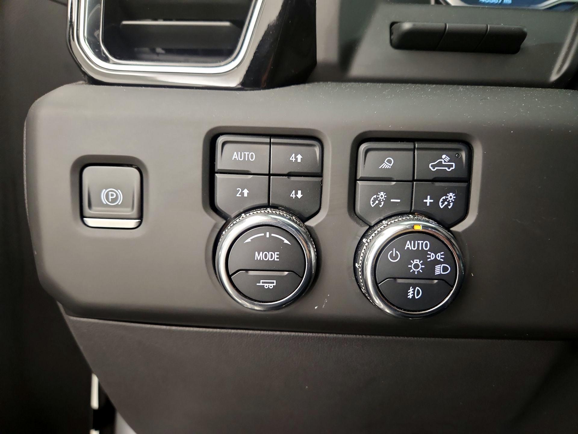 Thumbnail: 2023 GMC Sierra 1500 - 13