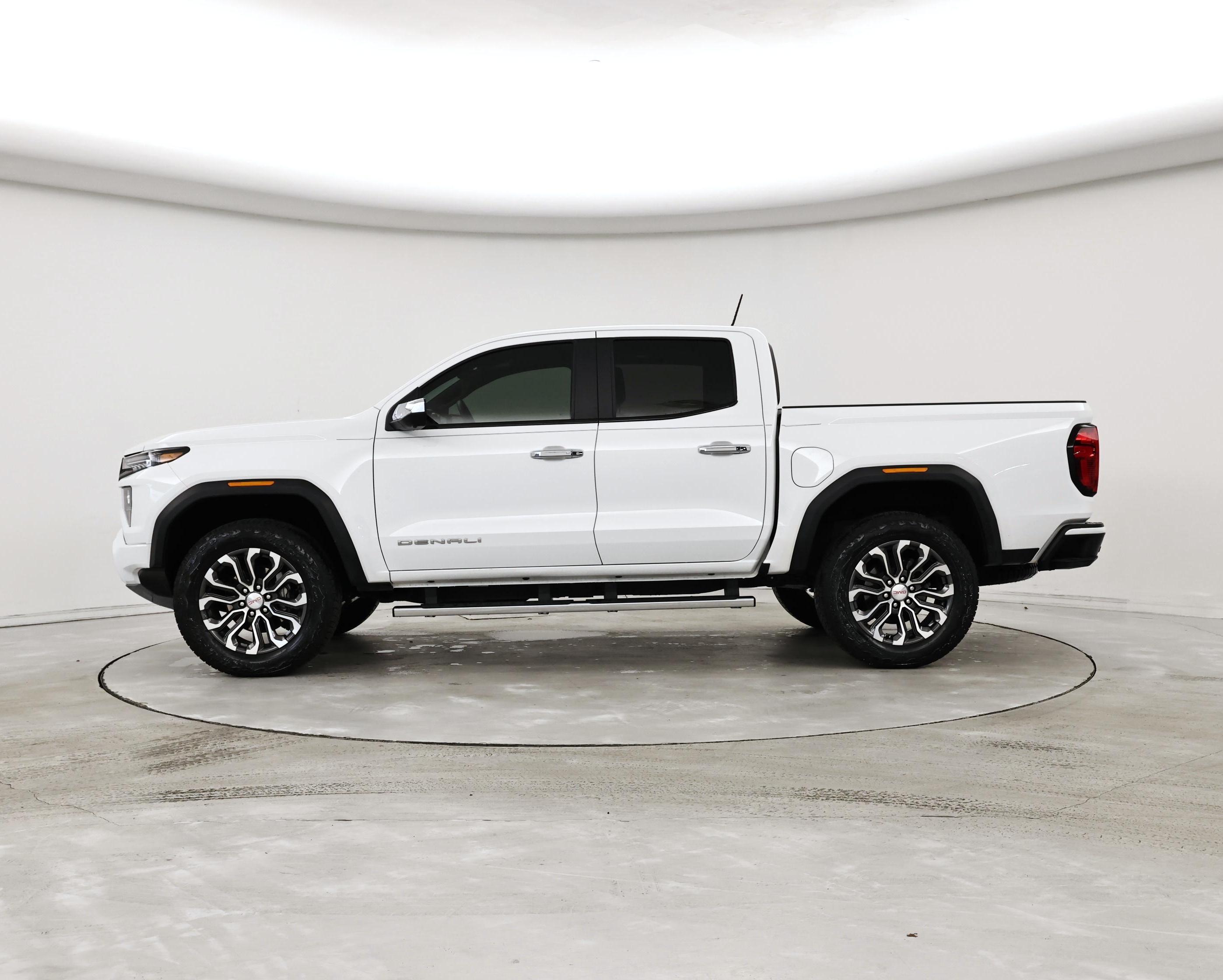 Thumbnail: 2024 GMC Canyon - 3