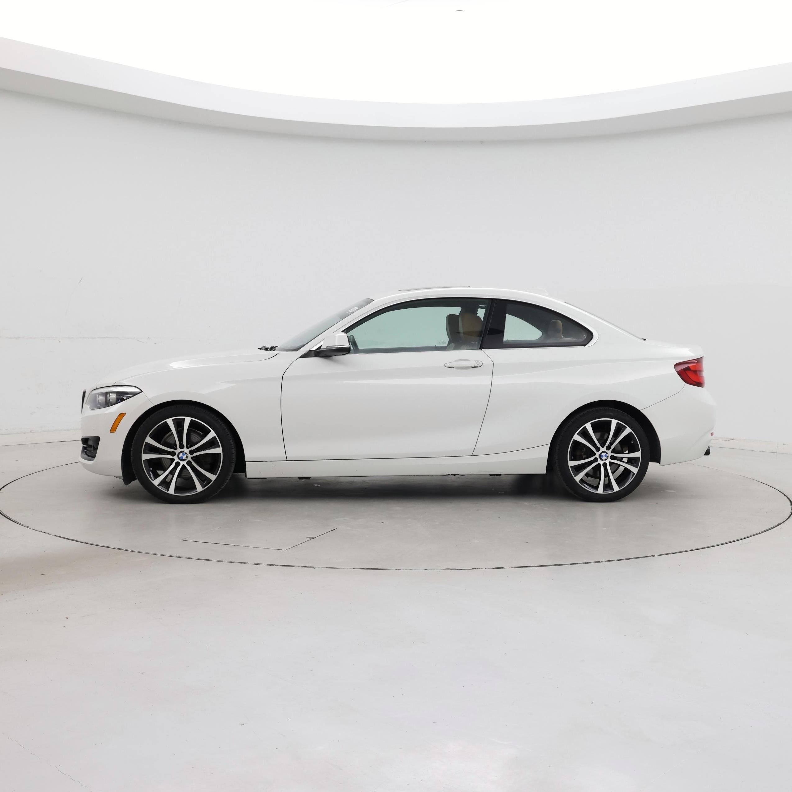 Thumbnail: 2020 BMW 2 Series - 3