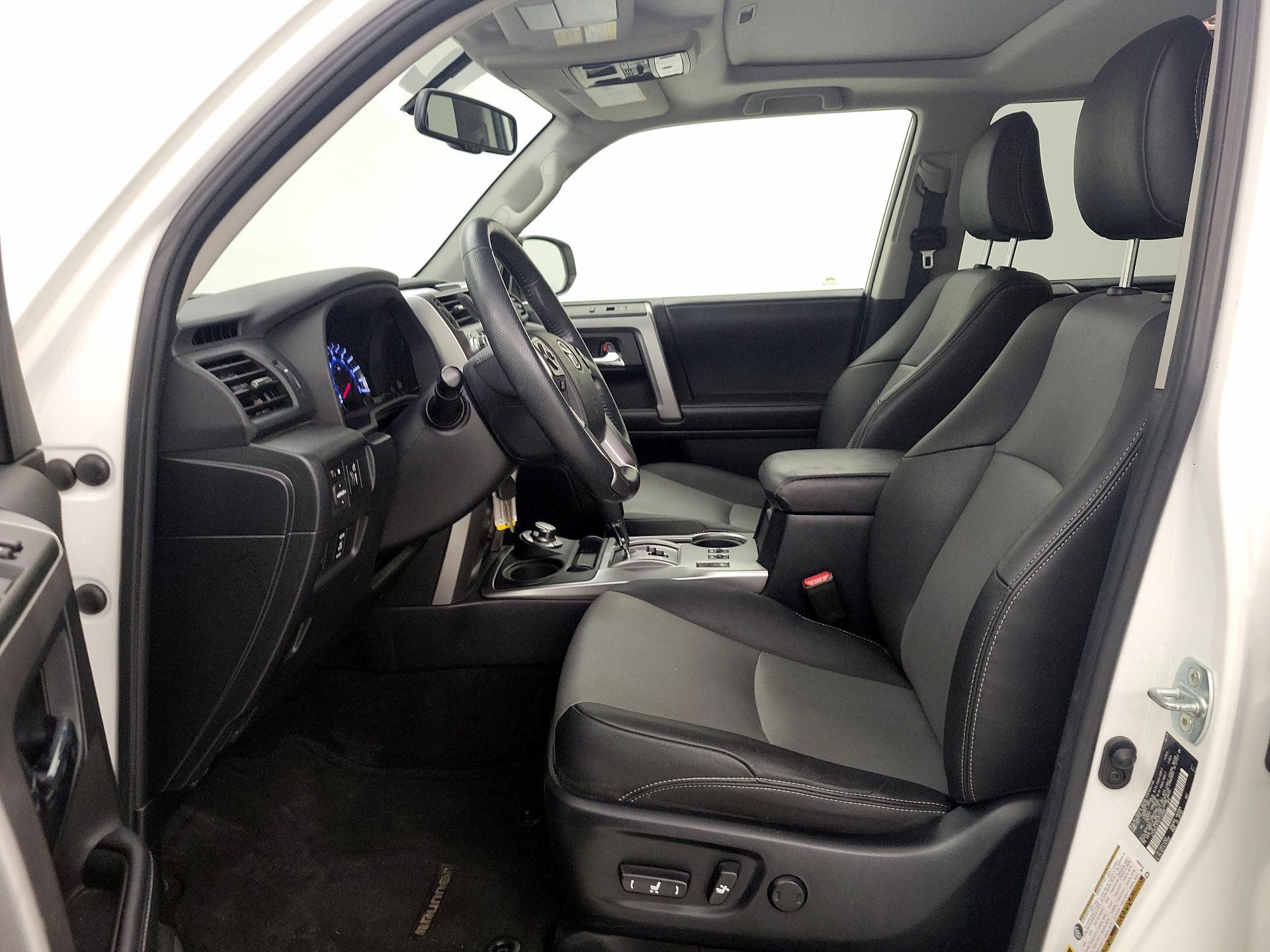 Thumbnail: 2019 Toyota 4Runner - 11