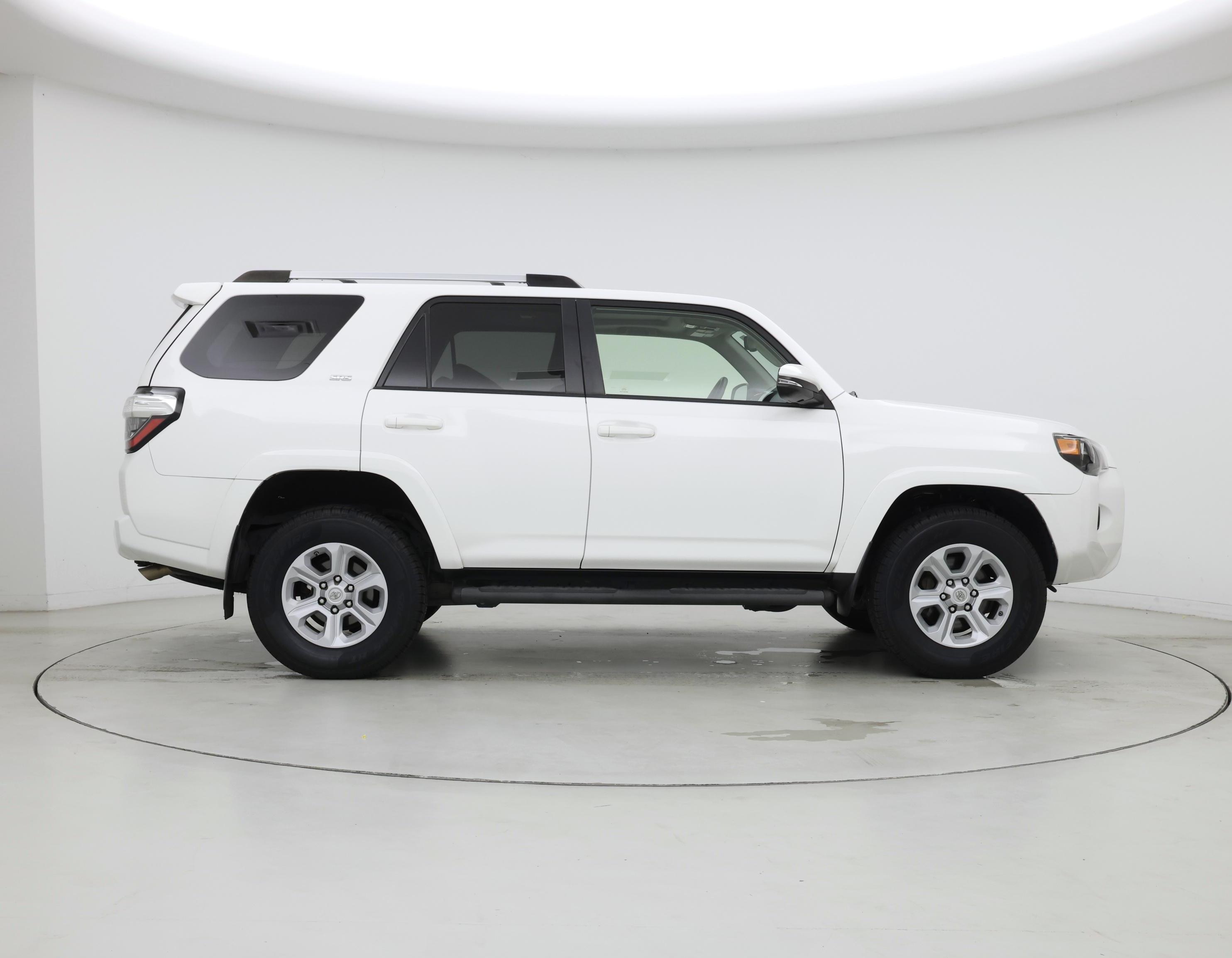 Thumbnail: 2019 Toyota 4Runner - 7