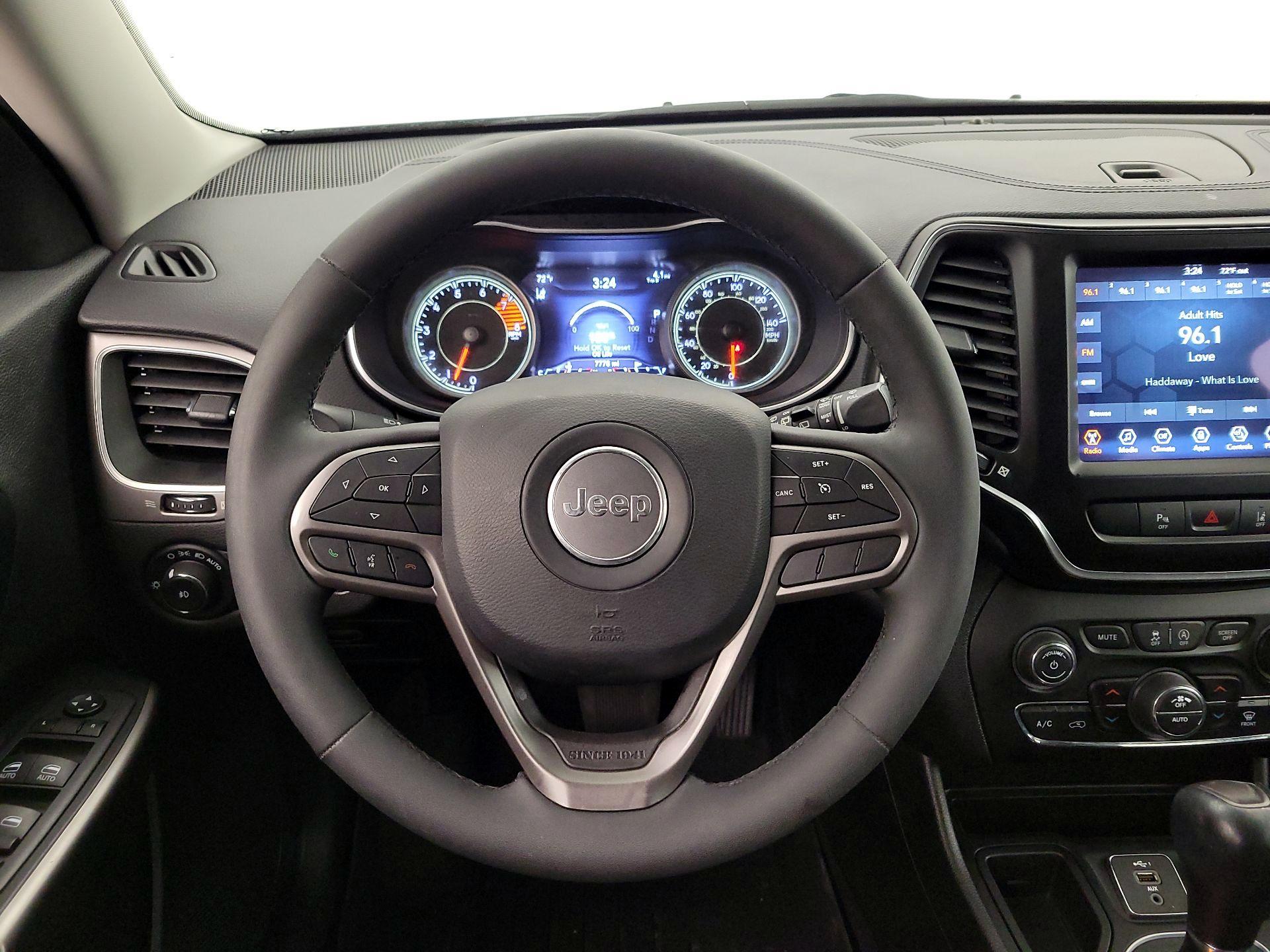 Thumbnail: 2022 Jeep Cherokee - 10
