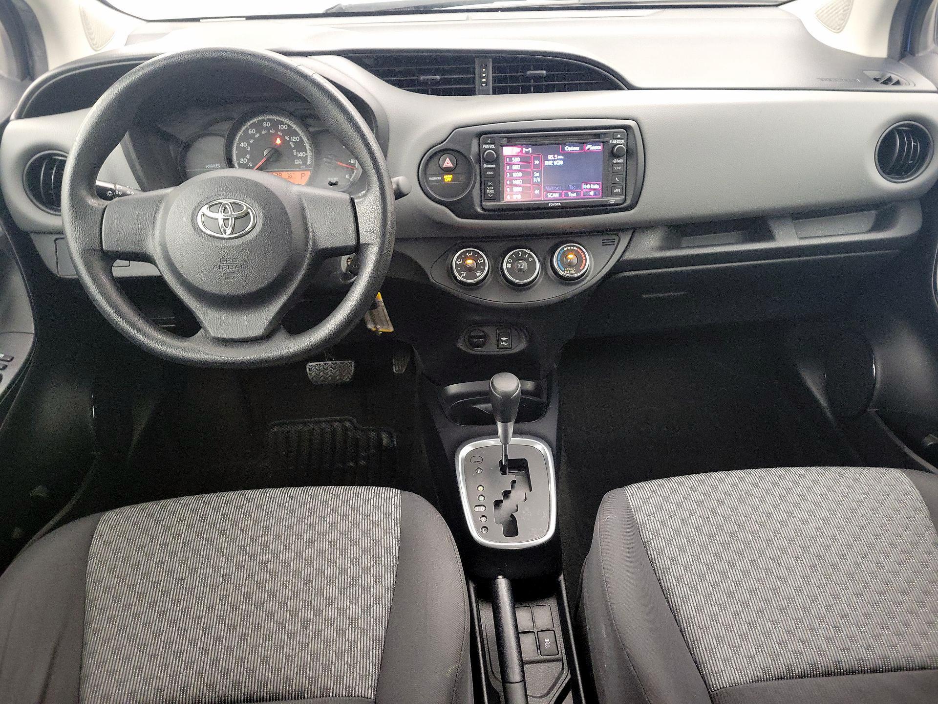 Thumbnail: 2015 Toyota Yaris - 9