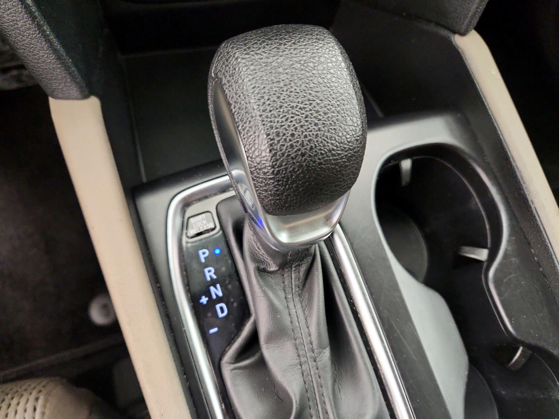 Thumbnail: 2019 Hyundai Santa Fe - 17