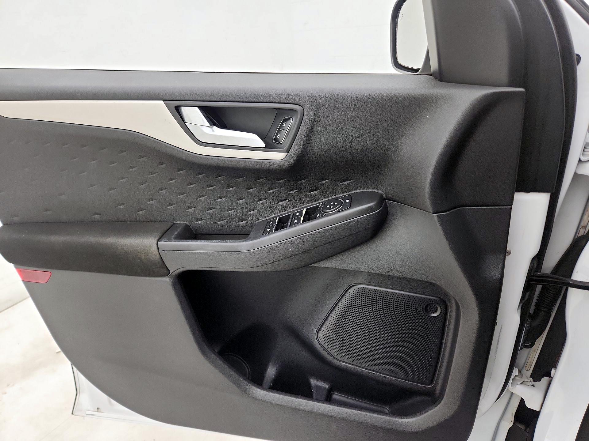 Thumbnail: 2020 Ford Escape - 12