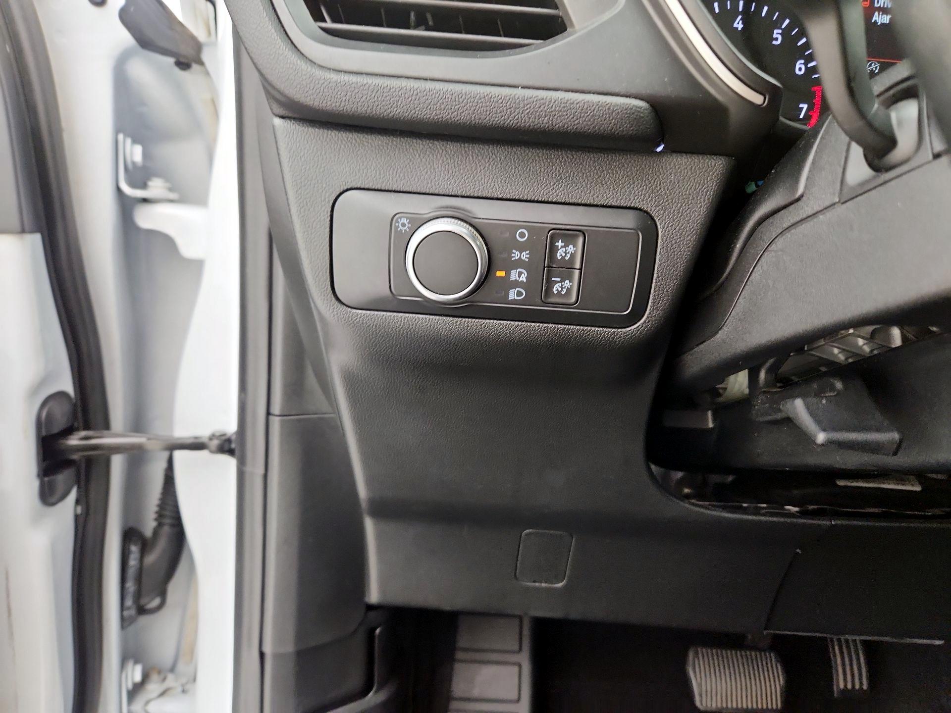 Thumbnail: 2020 Ford Escape - 13