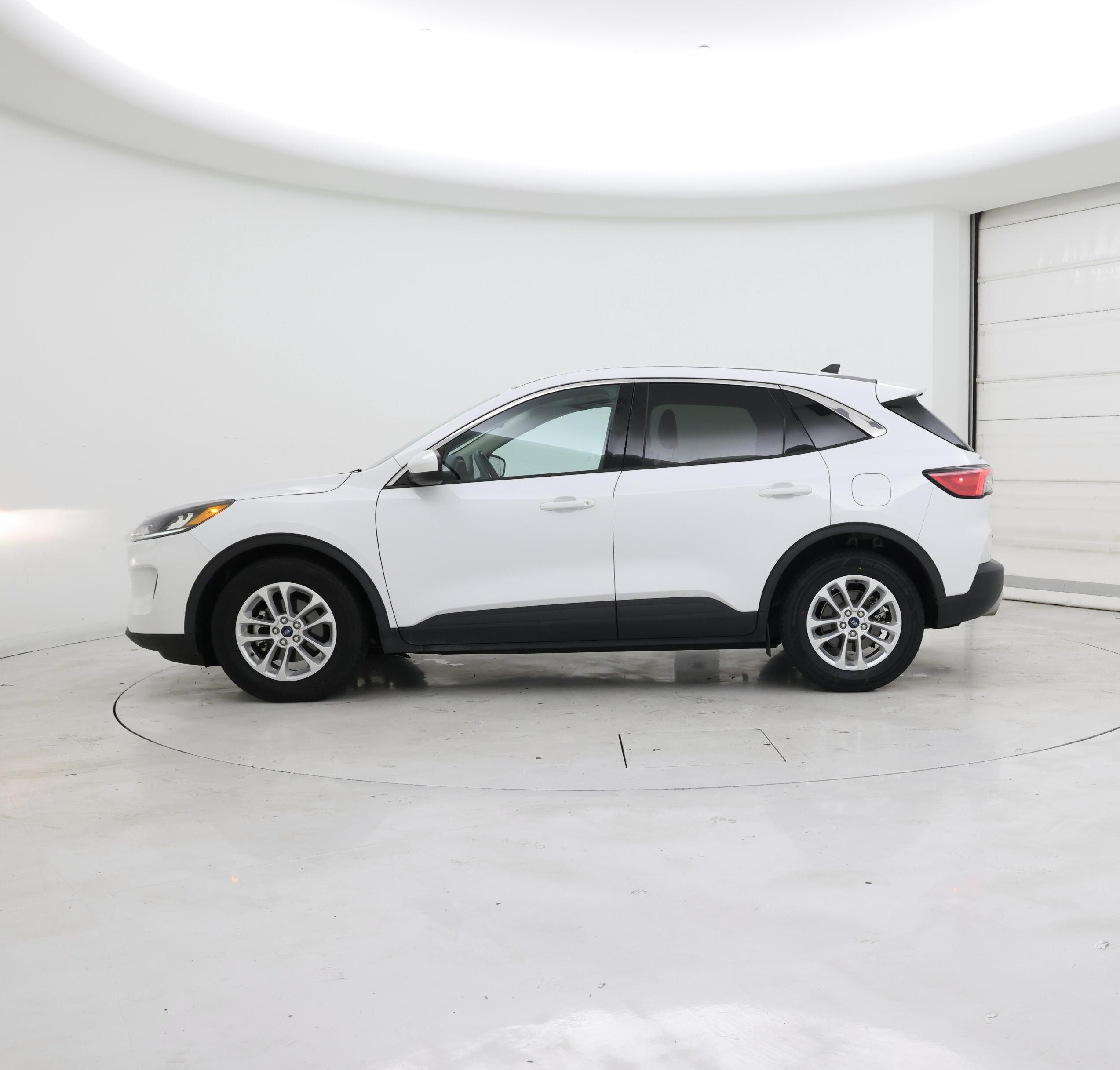 Thumbnail: 2020 Ford Escape - 3