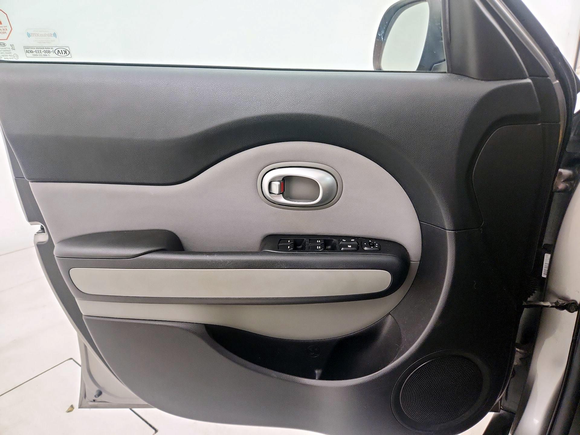 Thumbnail: 2014 Kia Soul - 12