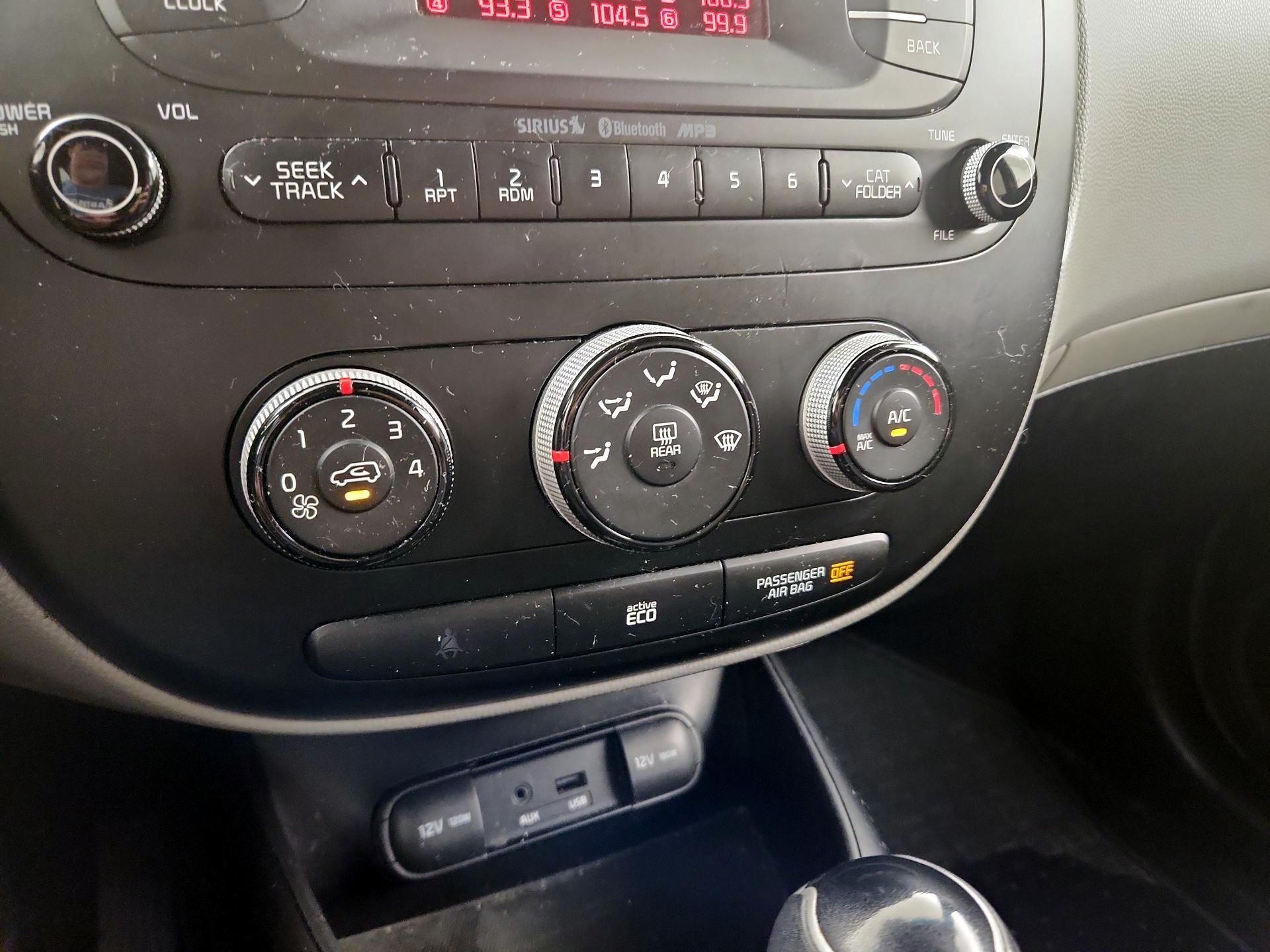 Thumbnail: 2014 Kia Soul - 15