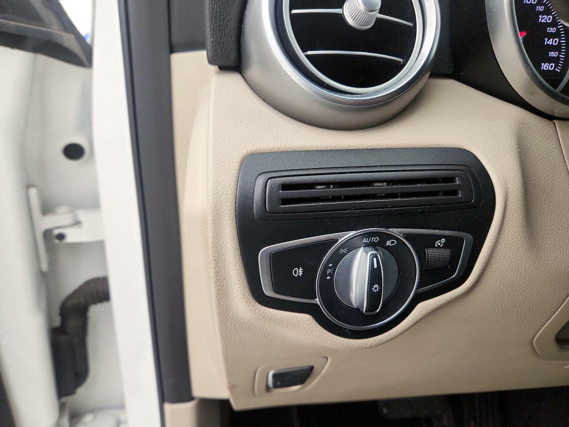 Thumbnail: 2017 Mercedes-Benz GLC - 13