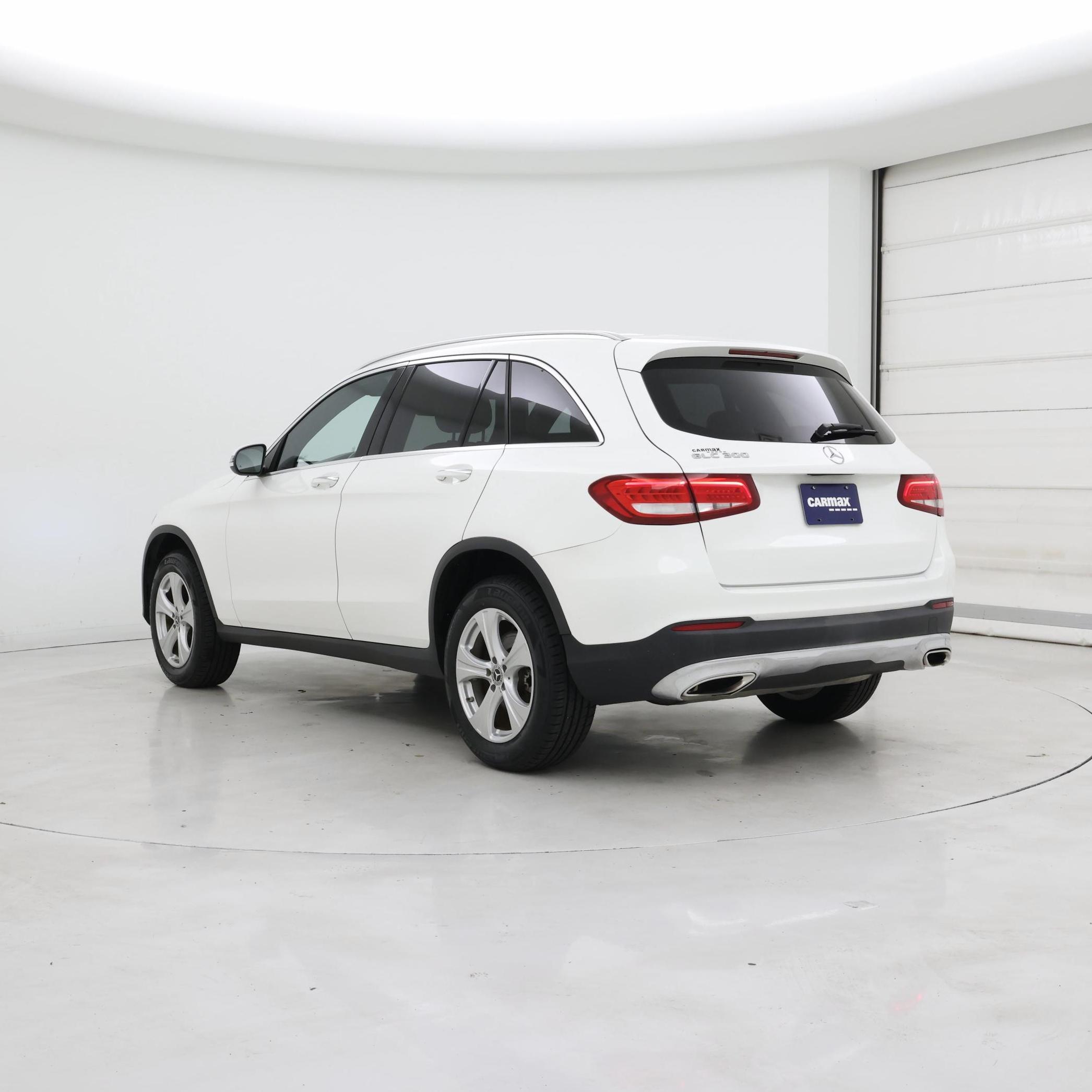 Thumbnail: 2017 Mercedes-Benz GLC - 2