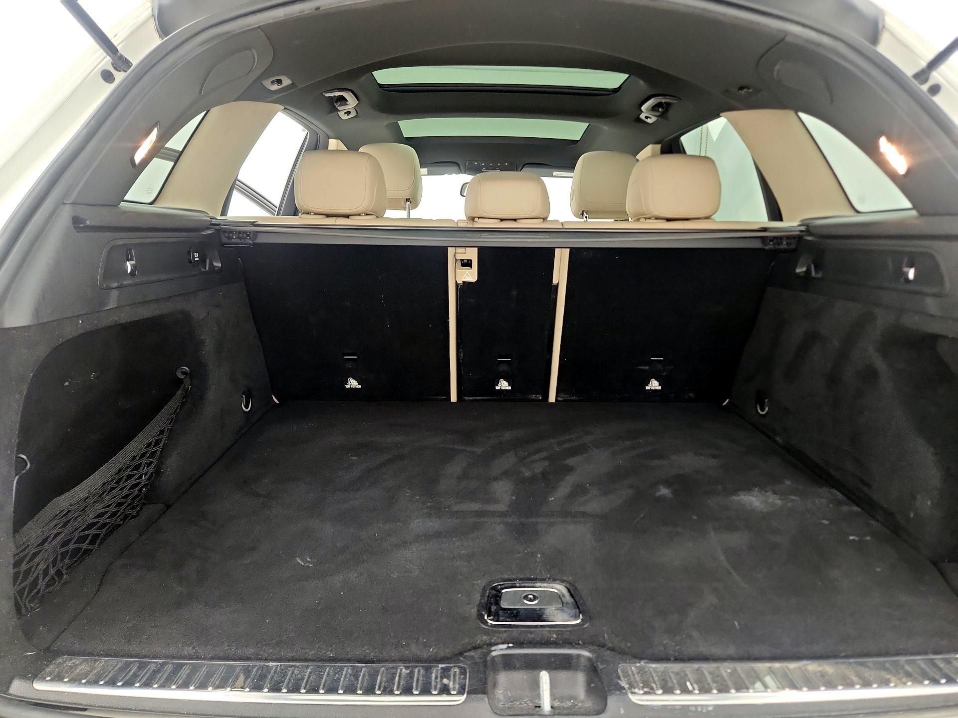 Thumbnail: 2017 Mercedes-Benz GLC - 20