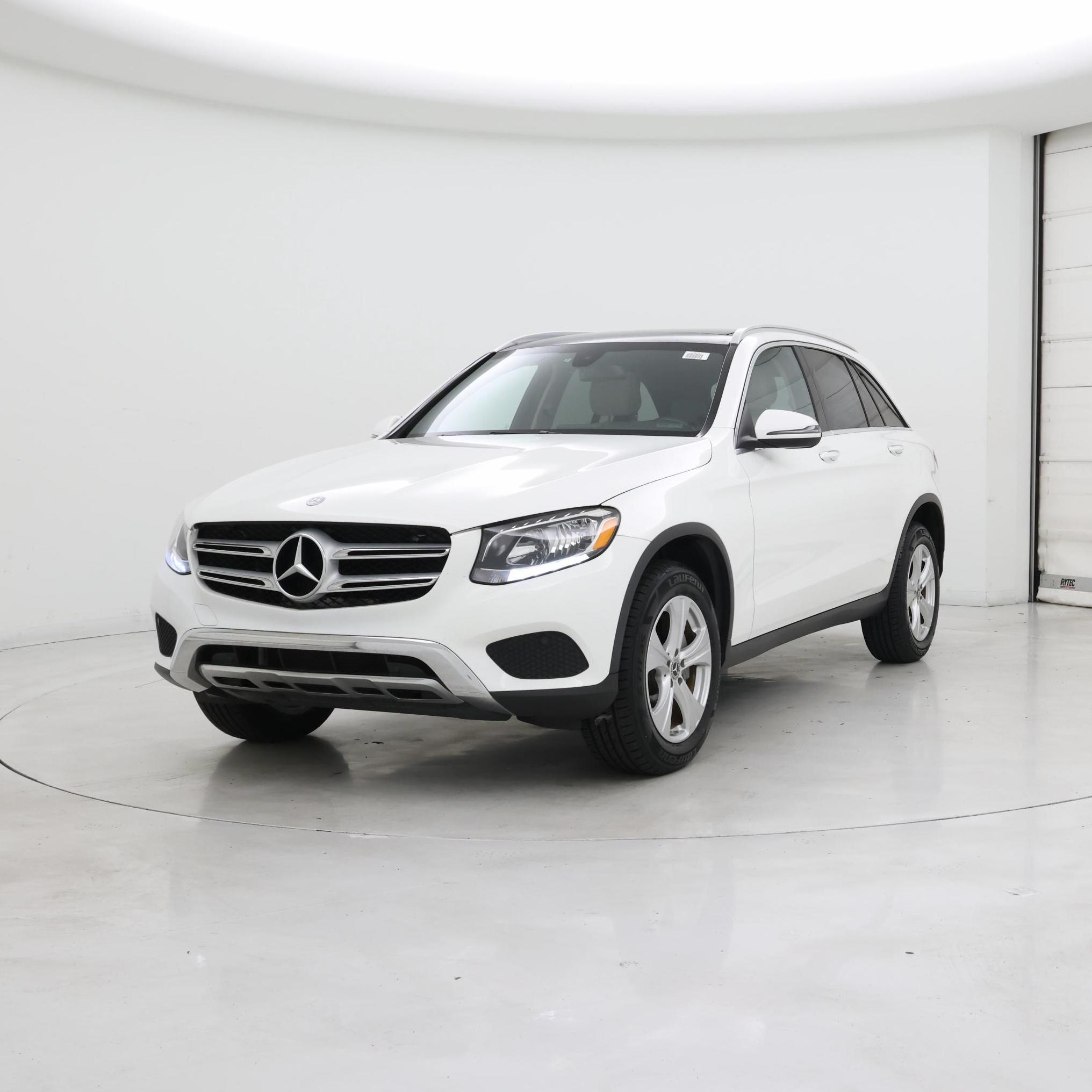 Thumbnail: 2017 Mercedes-Benz GLC - 4