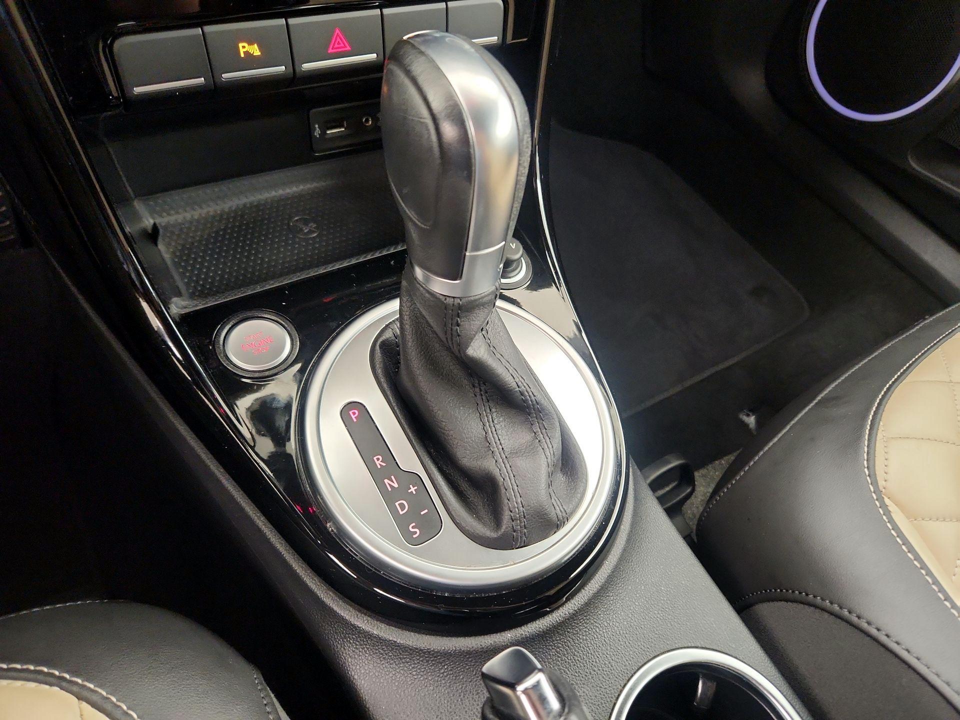 Thumbnail: 2019 Volkswagen Beetle - 18