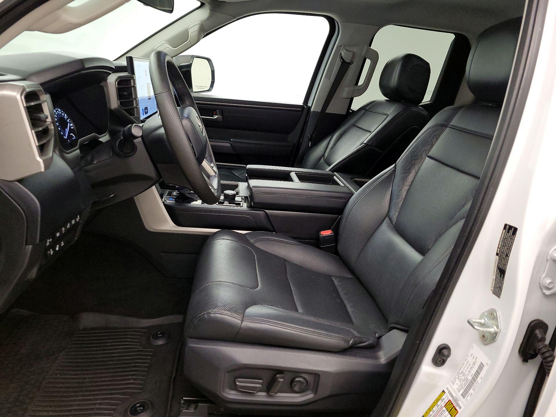 Thumbnail: 2022 Toyota Tundra - 11