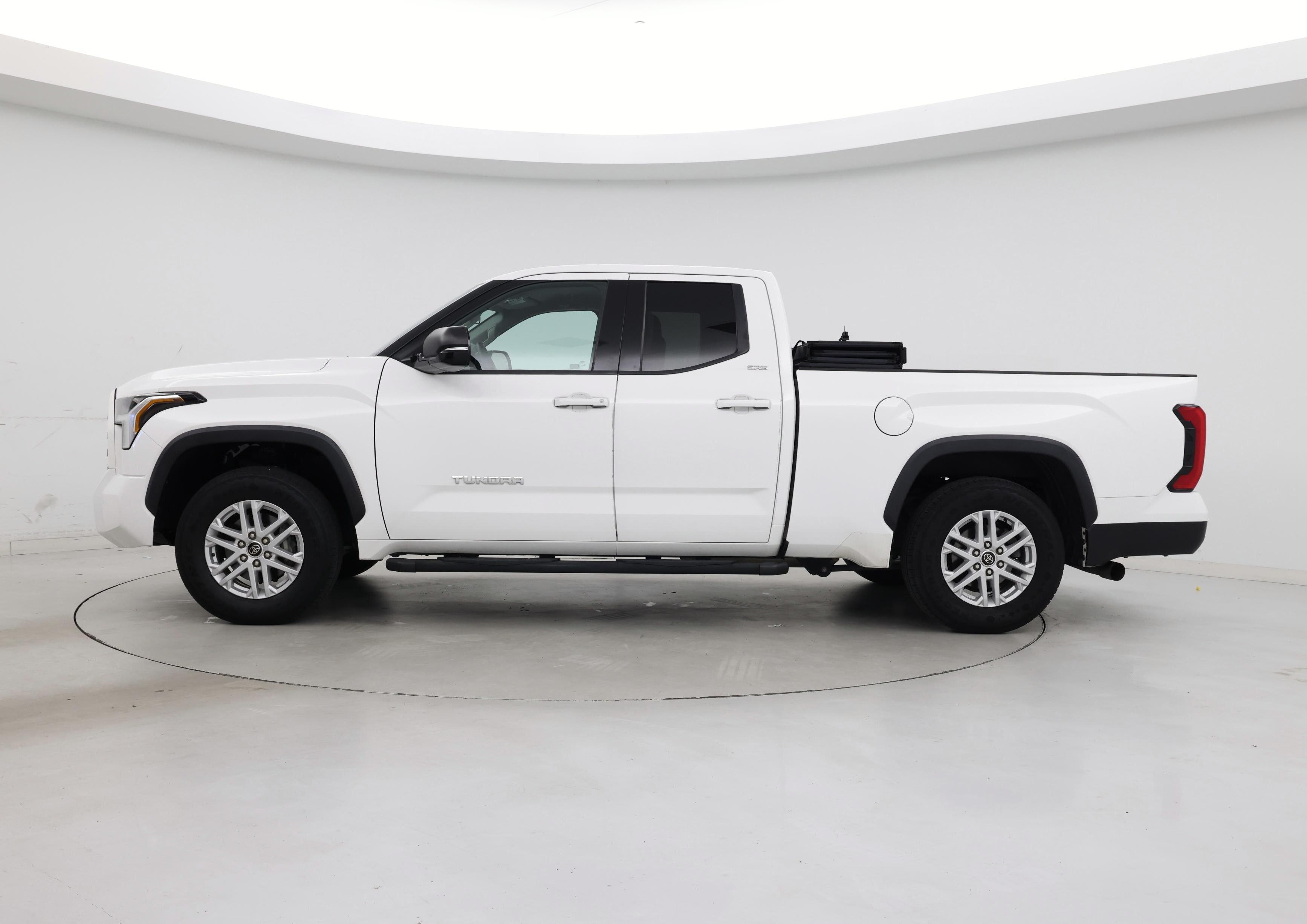 Thumbnail: 2022 Toyota Tundra - 3