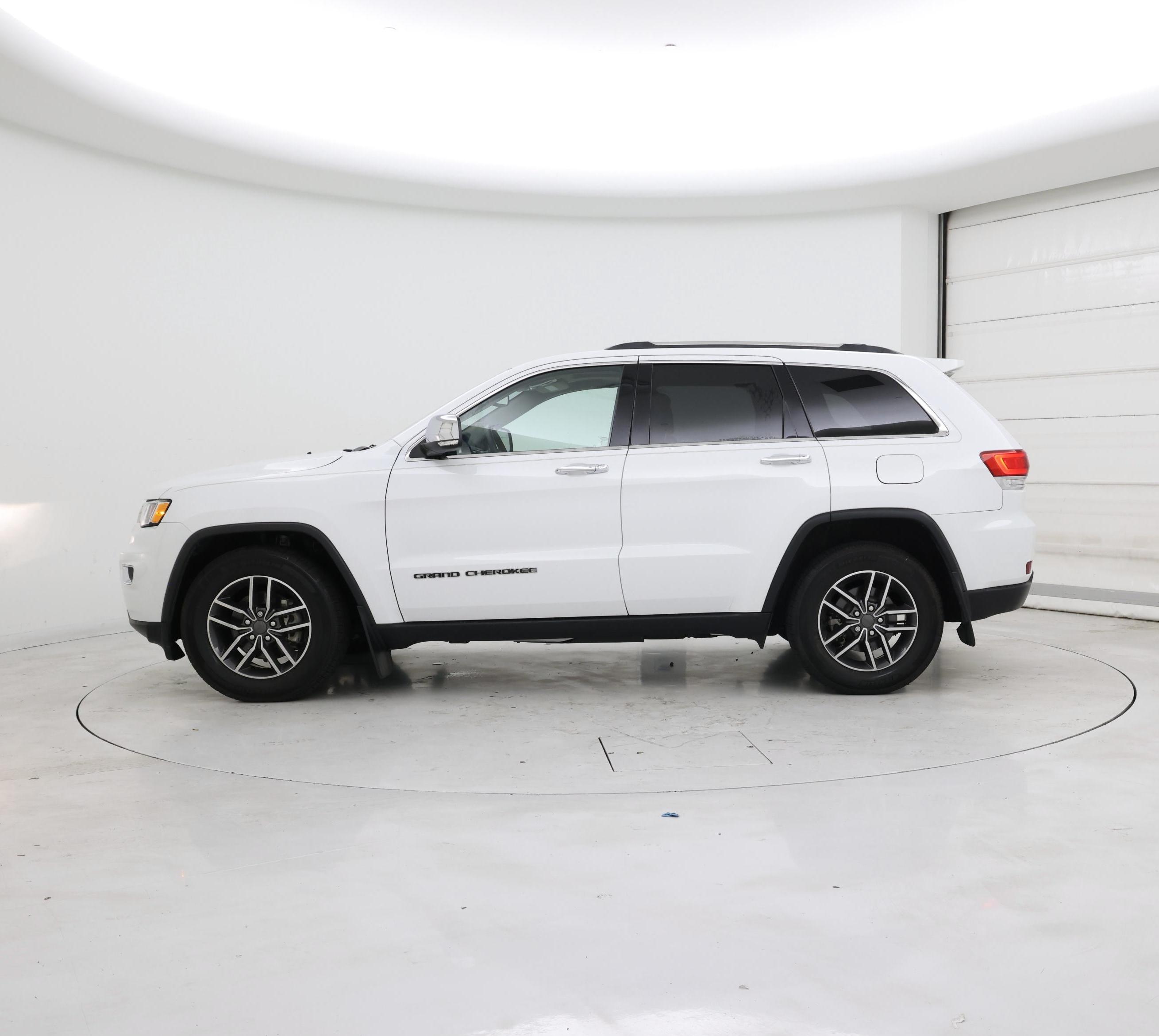 Thumbnail: 2019 Jeep Grand Cherokee - 3