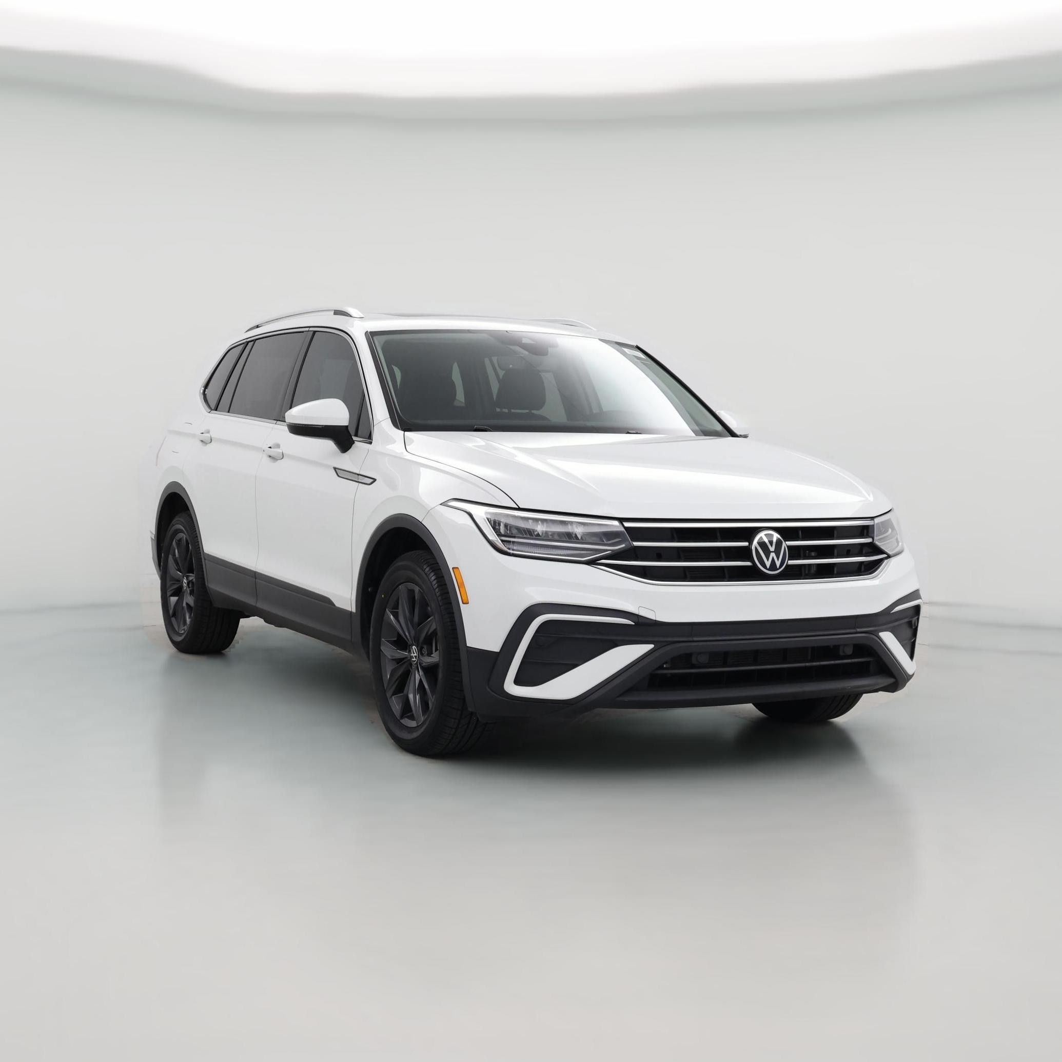 Thumbnail: 2022 Volkswagen Tiguan - 1