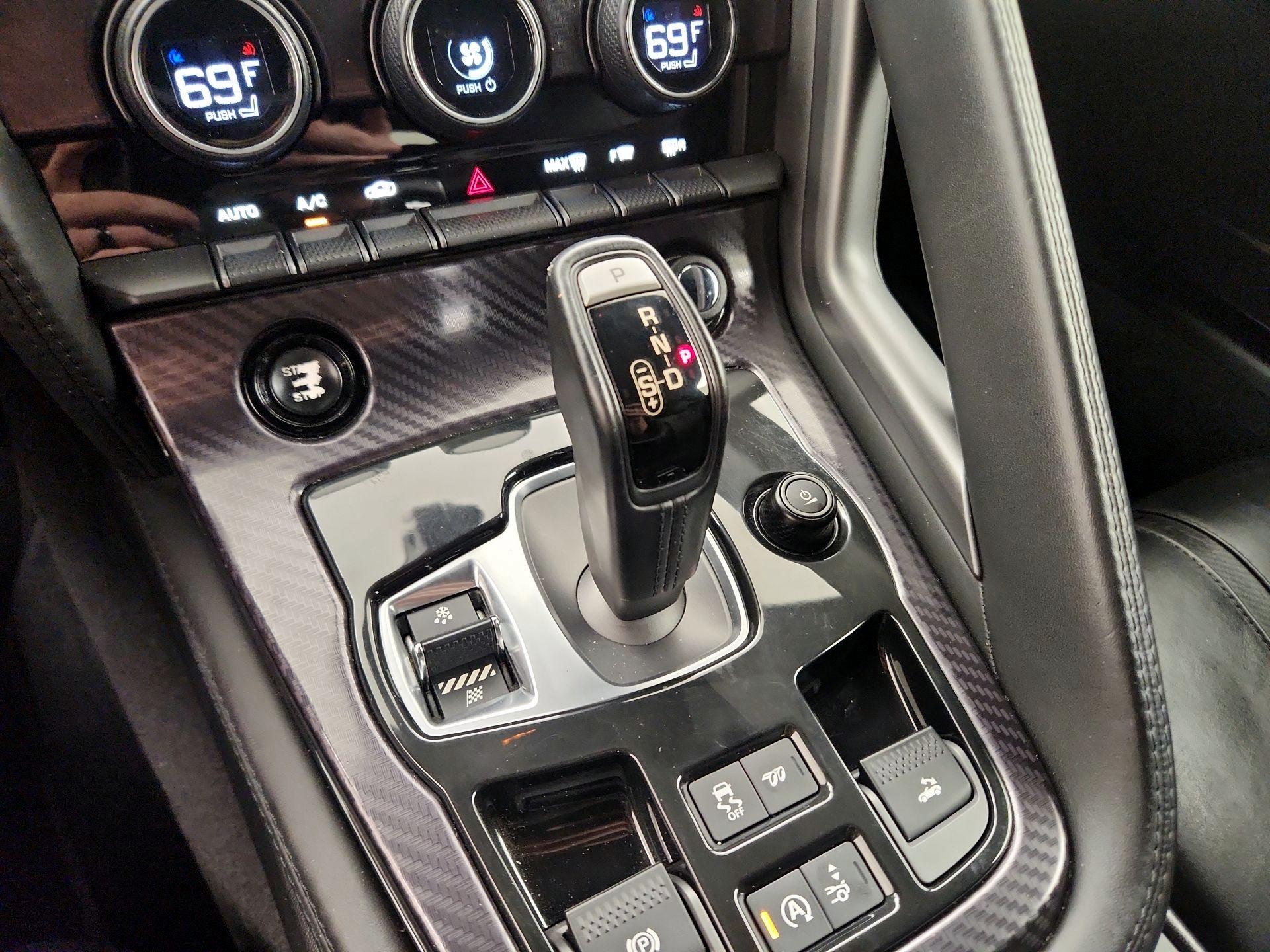 Thumbnail: 2016 Jaguar F-Type - 18
