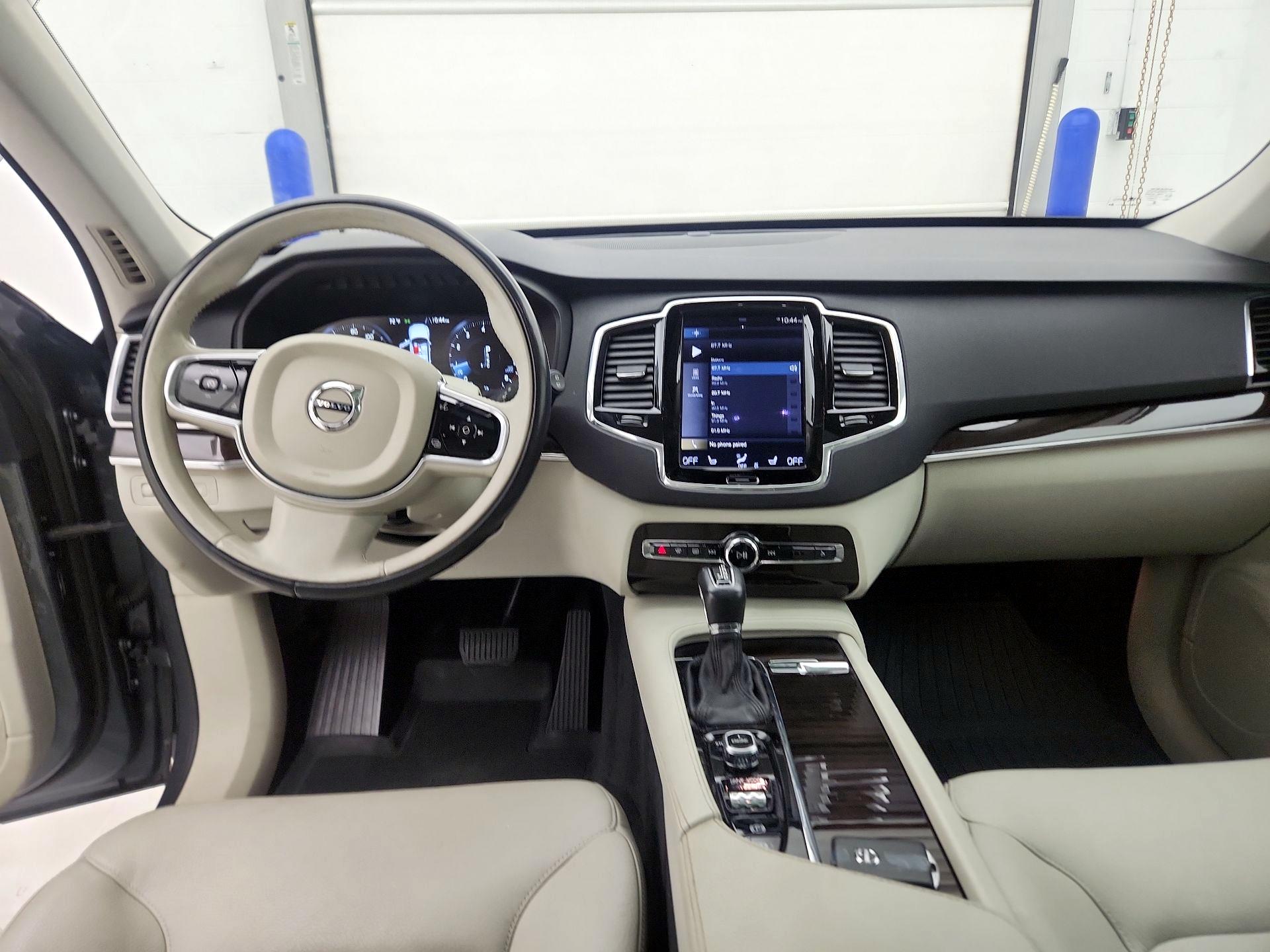 Thumbnail: 2017 Volvo XC90 - 9