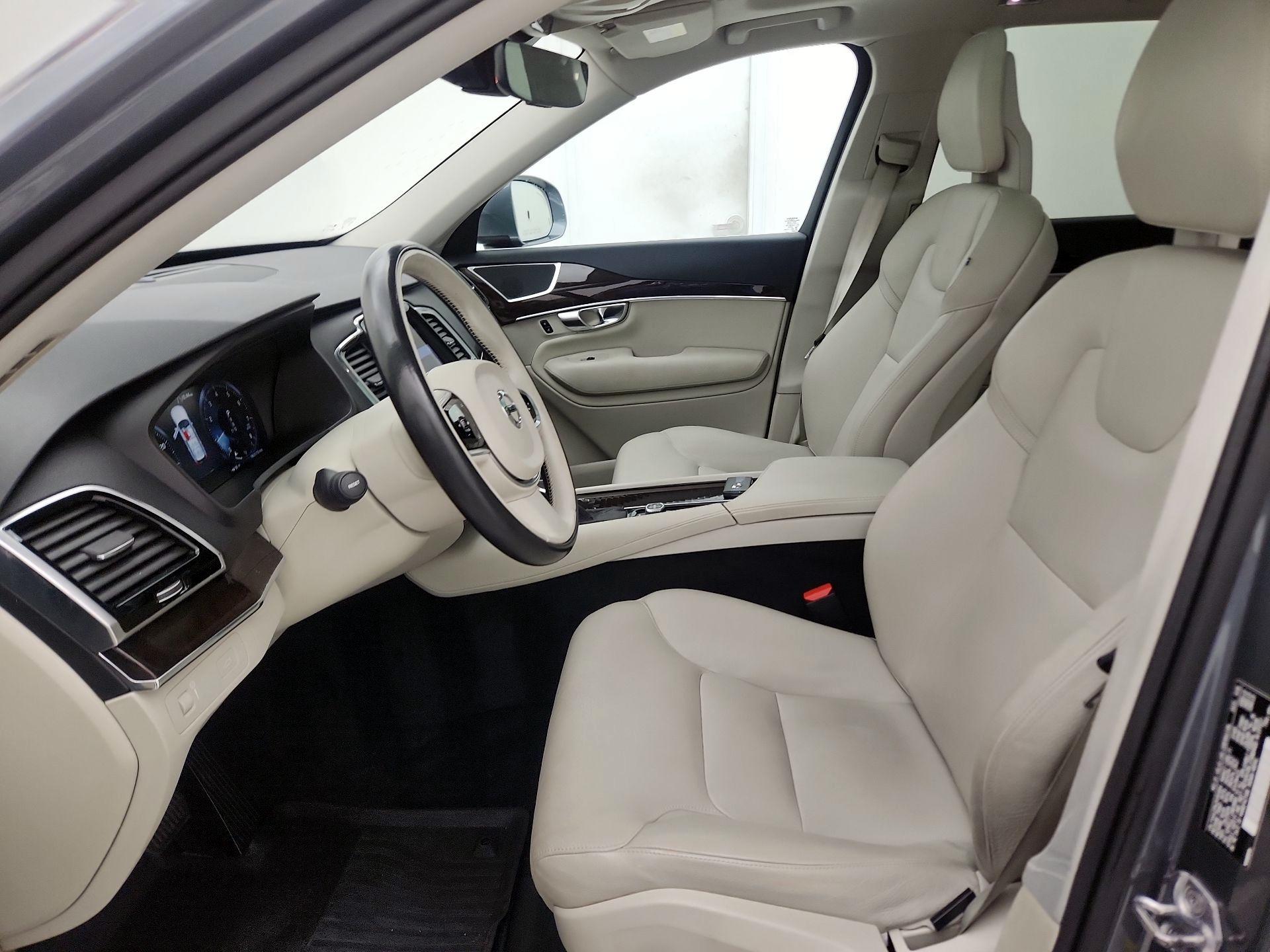 Thumbnail: 2017 Volvo XC90 - 11