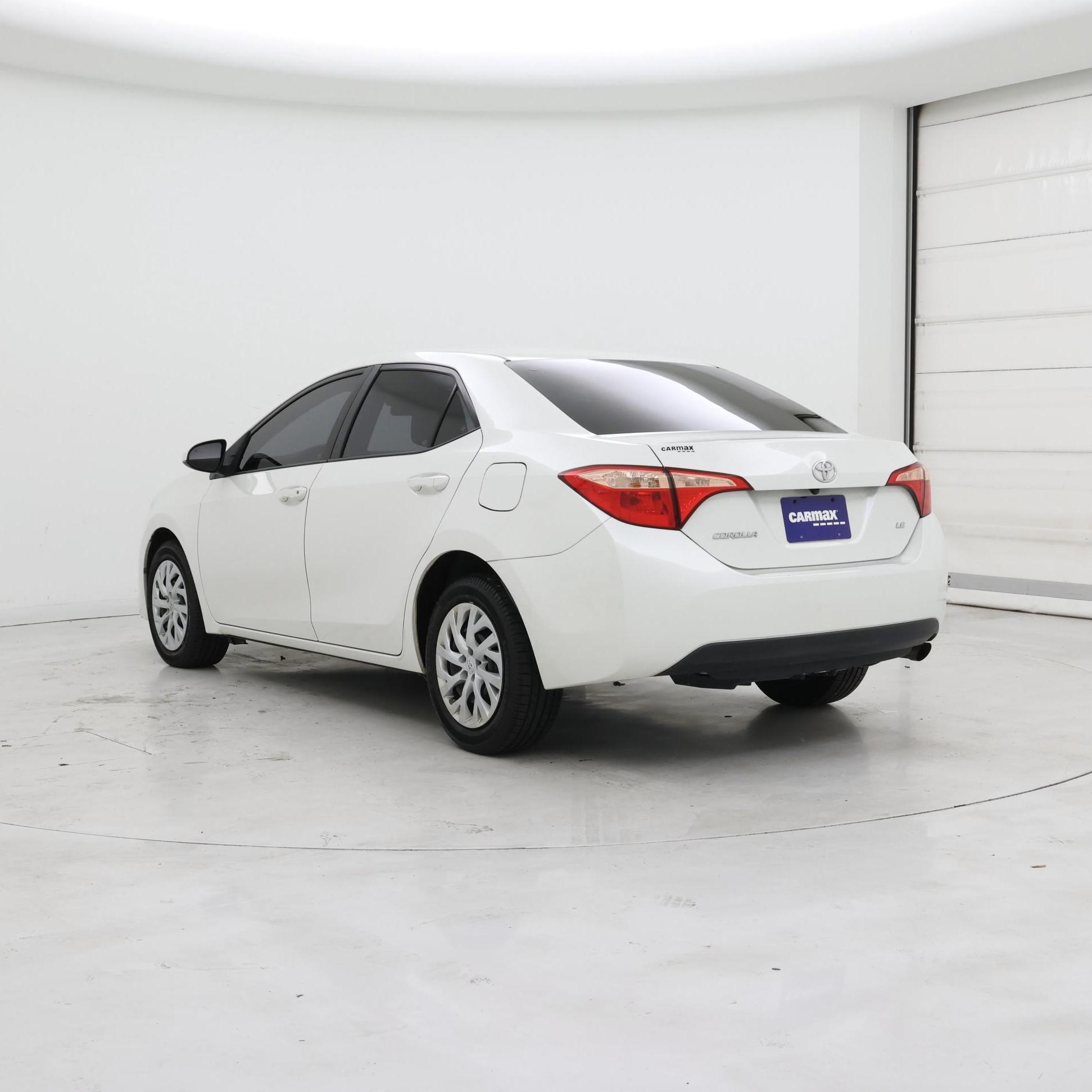 Thumbnail: 2018 Toyota Corolla - 2