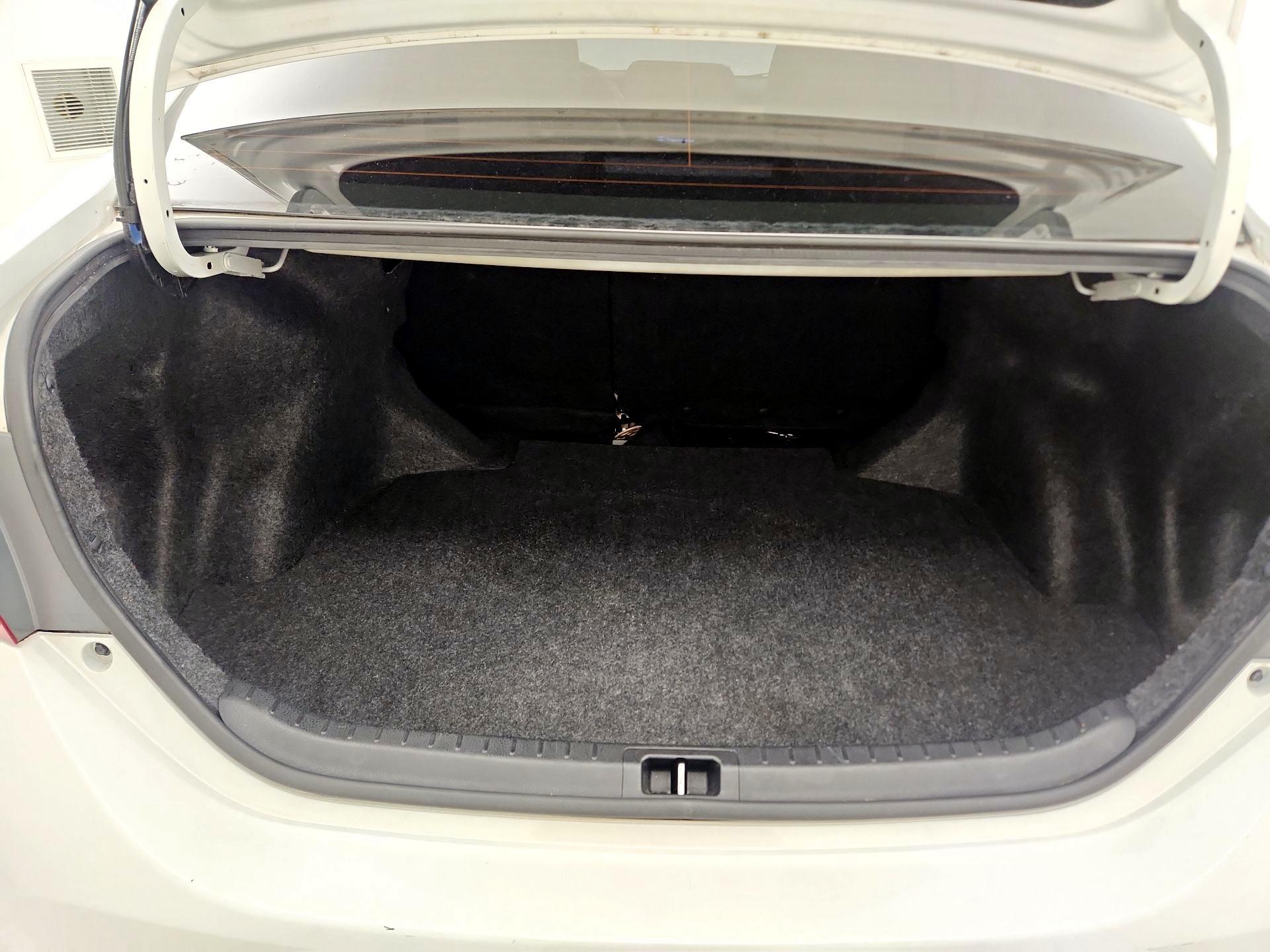 Thumbnail: 2018 Toyota Corolla - 20