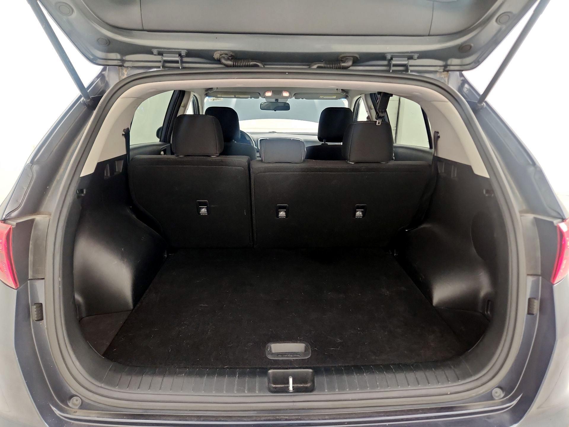 Thumbnail: 2018 Kia Sportage - 20