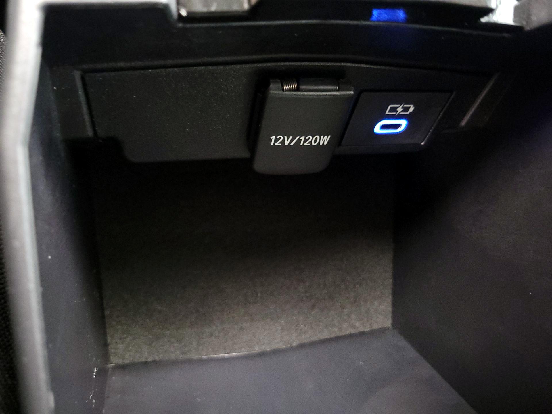 Thumbnail: 2022 Toyota Corolla - 18