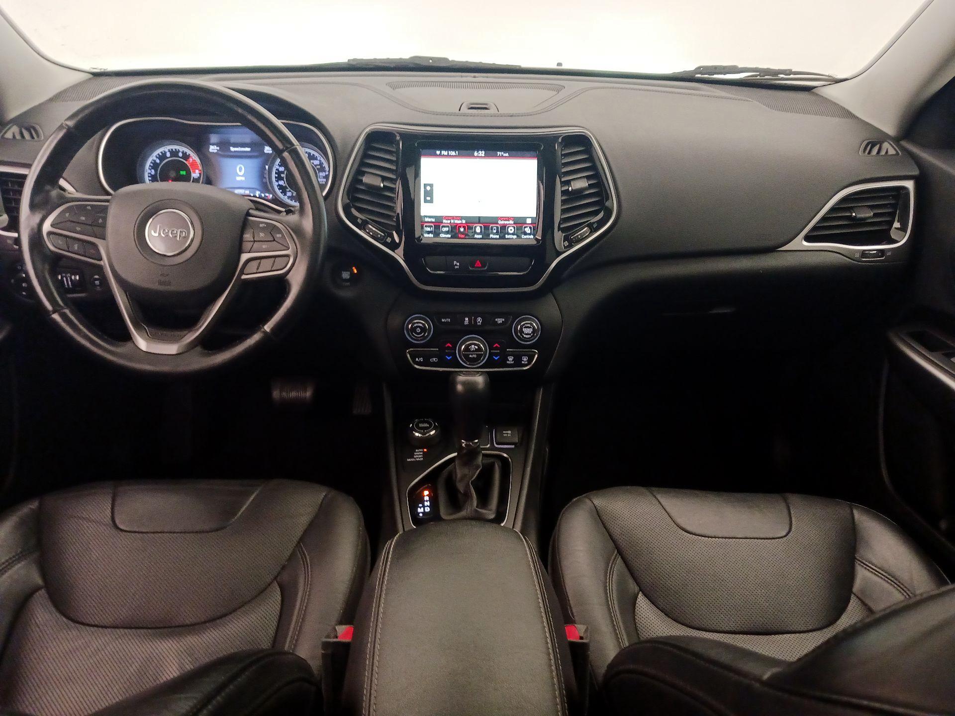 Thumbnail: 2020 Jeep Cherokee - 9