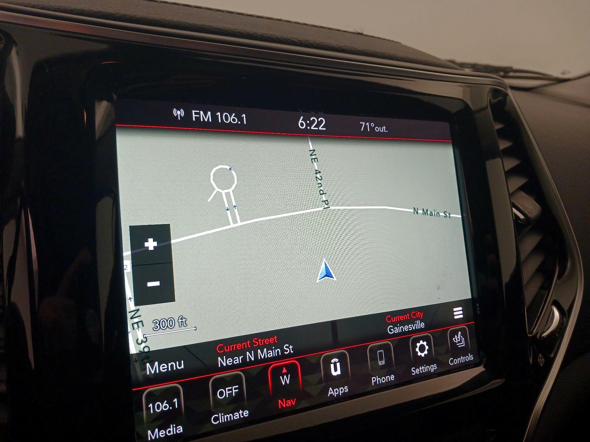 Thumbnail: 2020 Jeep Cherokee - 14