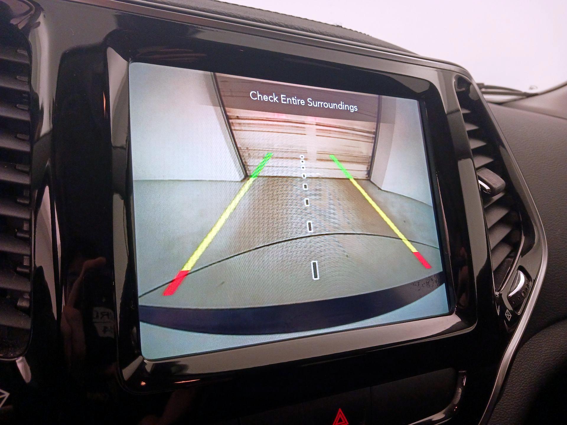 Thumbnail: 2020 Jeep Cherokee - 15