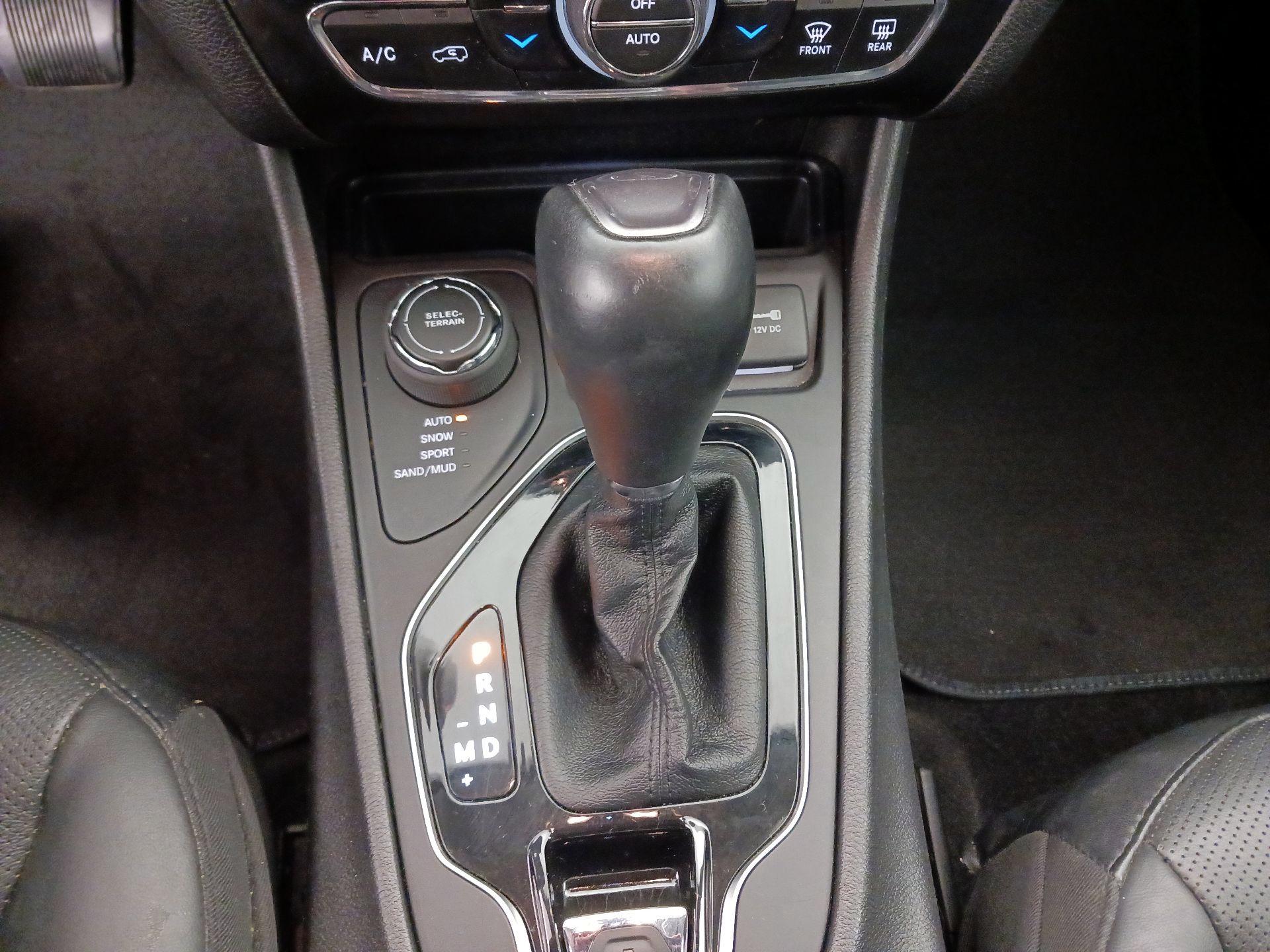 Thumbnail: 2020 Jeep Cherokee - 18