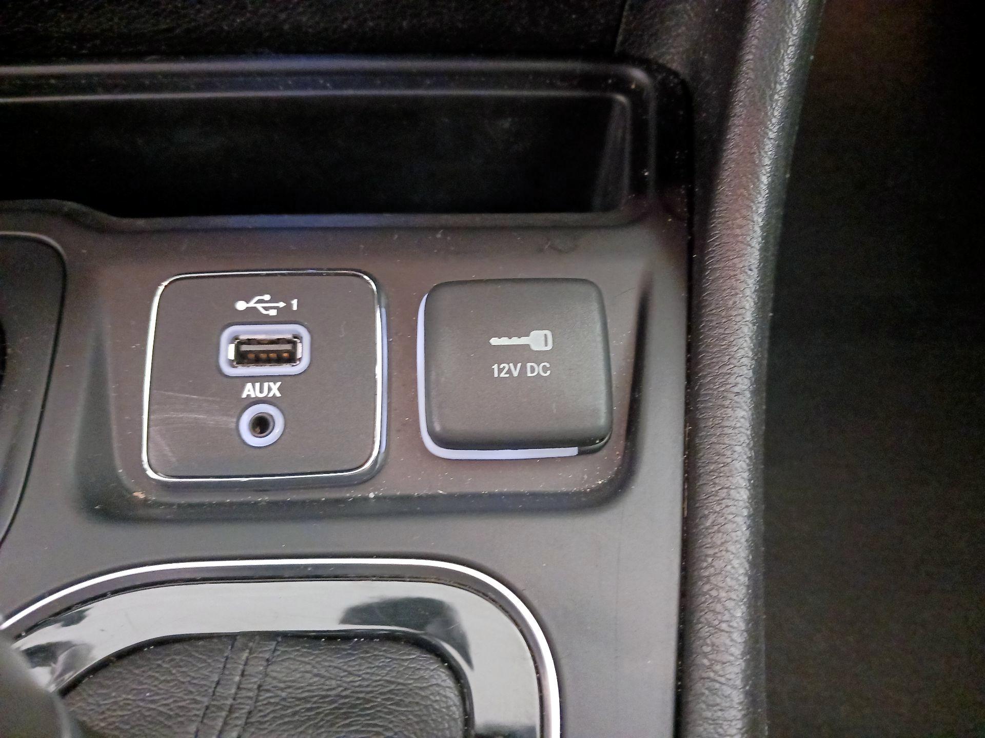 Thumbnail: 2020 Jeep Cherokee - 19