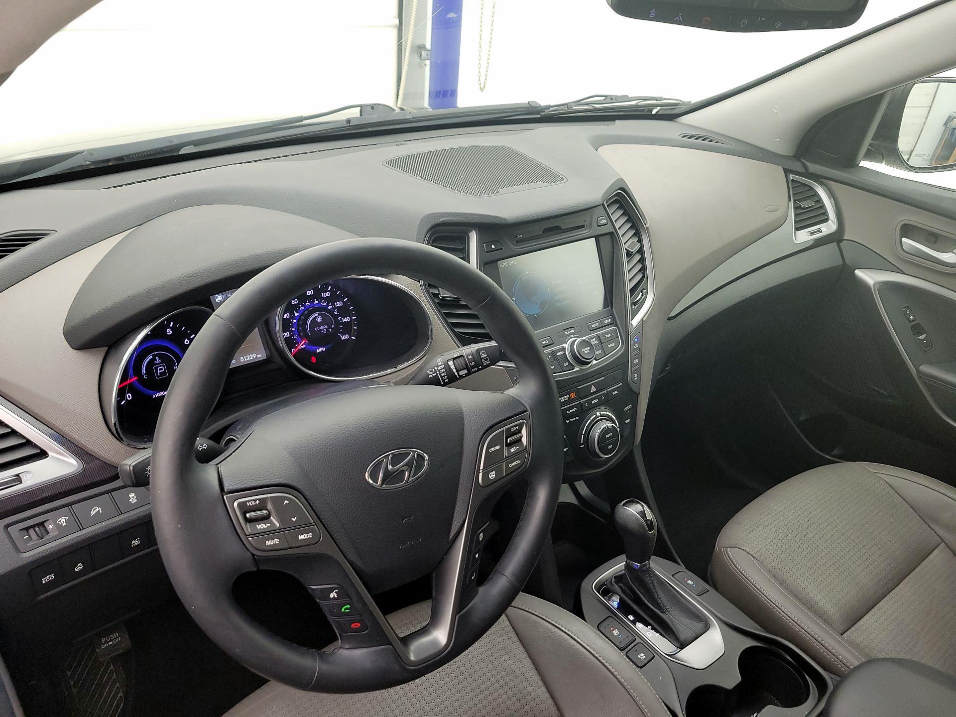 Thumbnail: 2014 Hyundai Santa Fe - 9