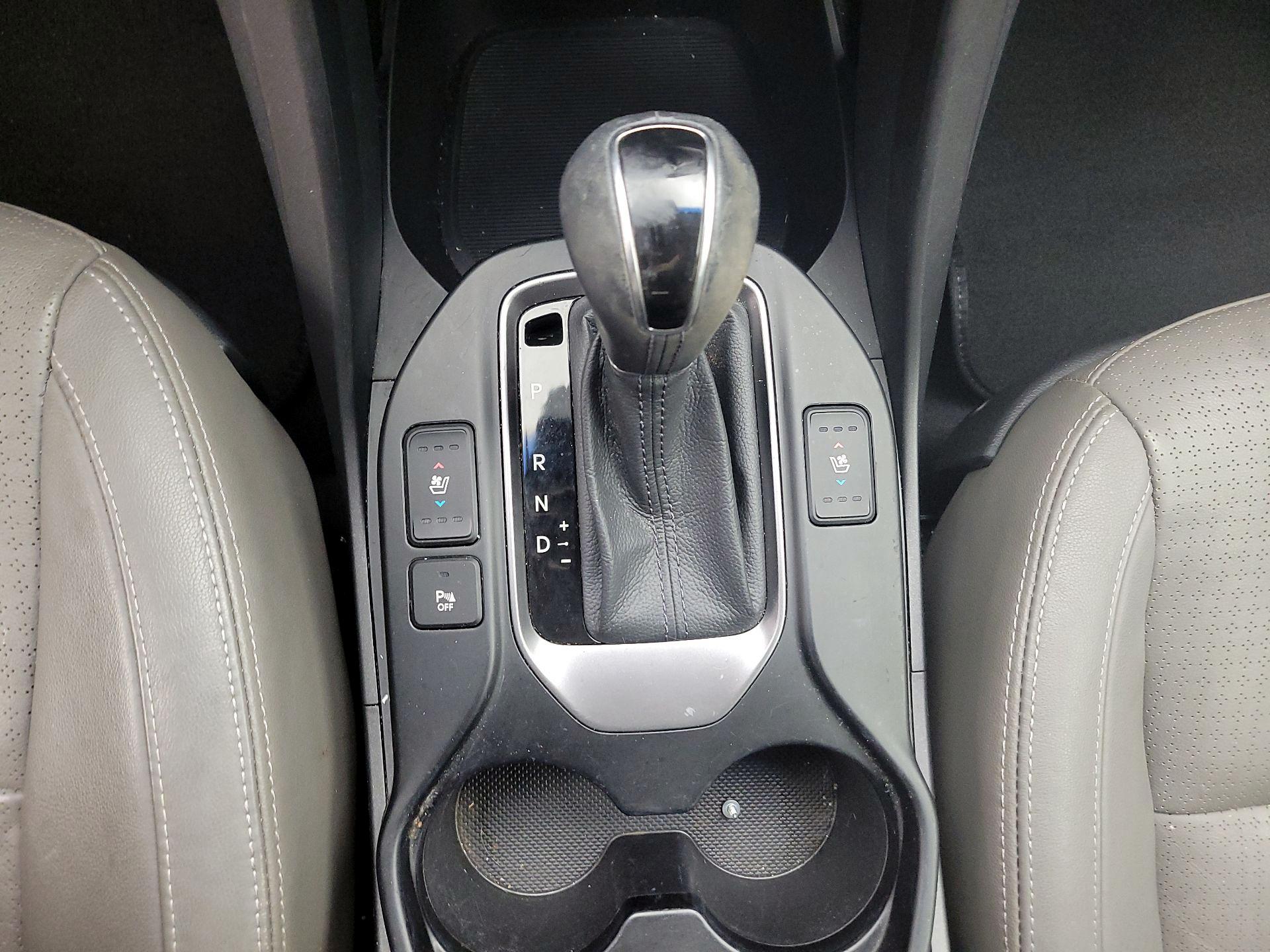 Thumbnail: 2014 Hyundai Santa Fe - 17