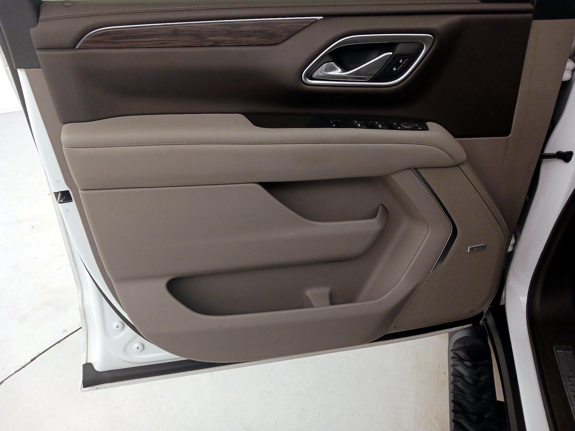 Thumbnail: 2021 Chevrolet Suburban - 12