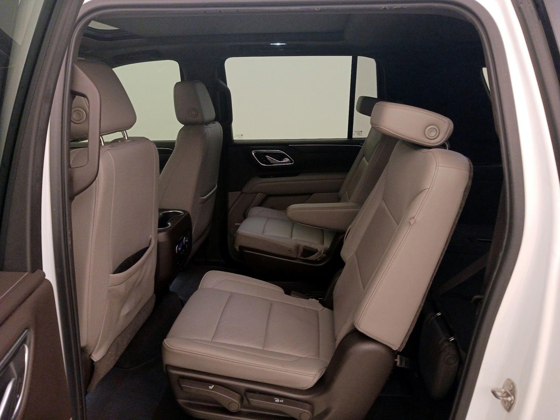 Thumbnail: 2021 Chevrolet Suburban - 20
