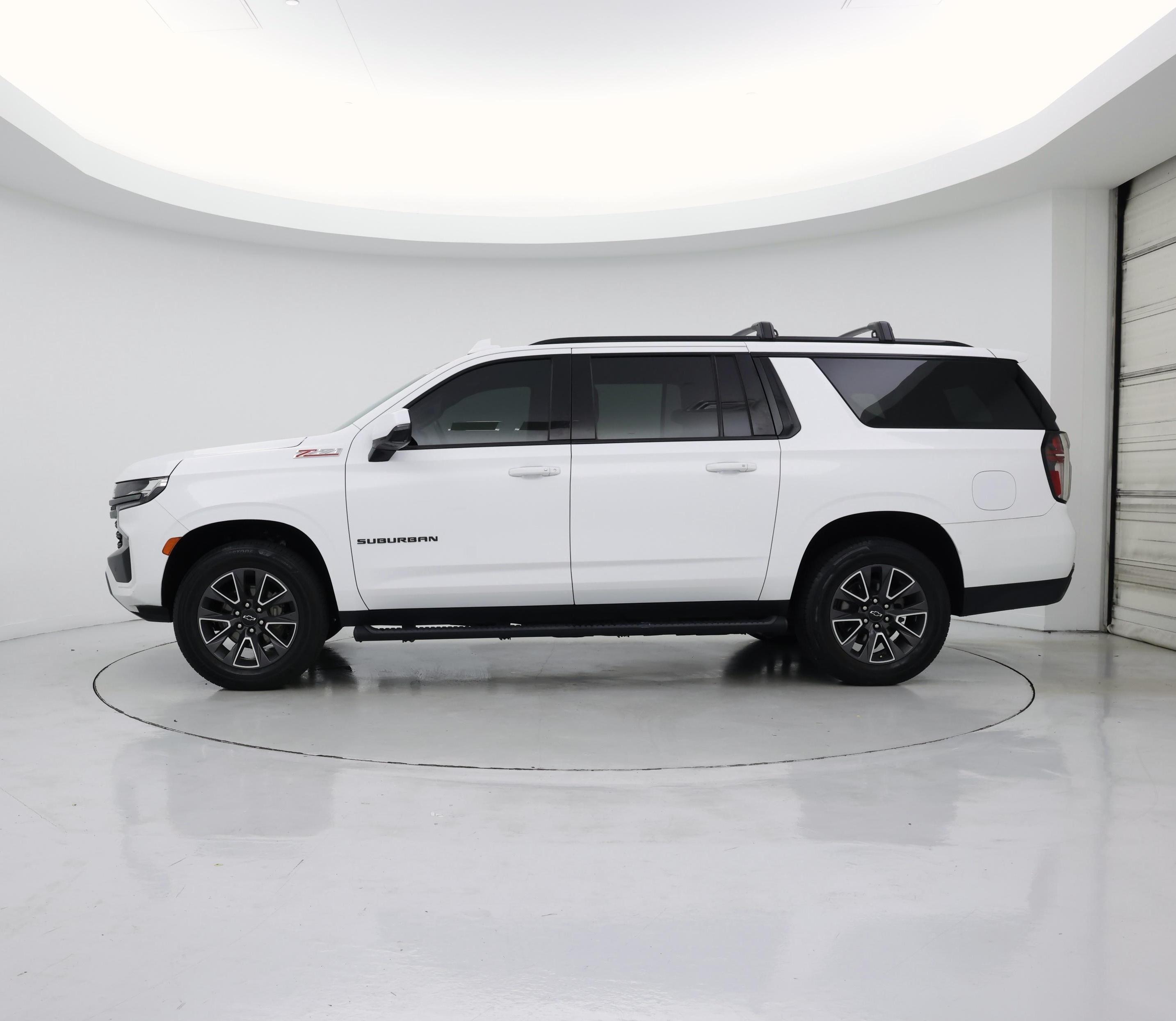 Thumbnail: 2021 Chevrolet Suburban - 3