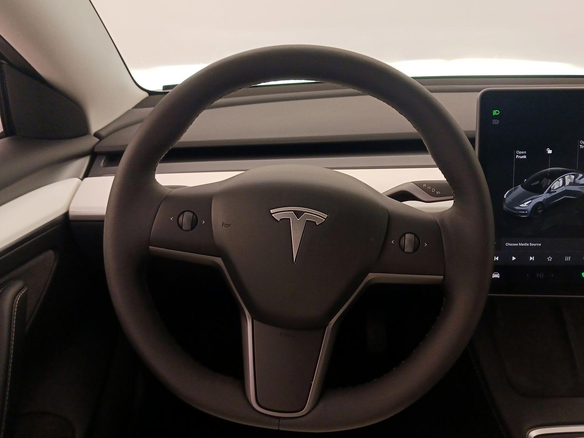 Thumbnail: 2022 Tesla Model 3 - 10