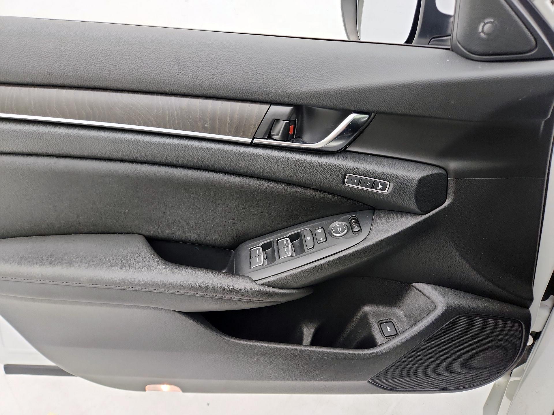 Thumbnail: 2020 Honda Accord - 12